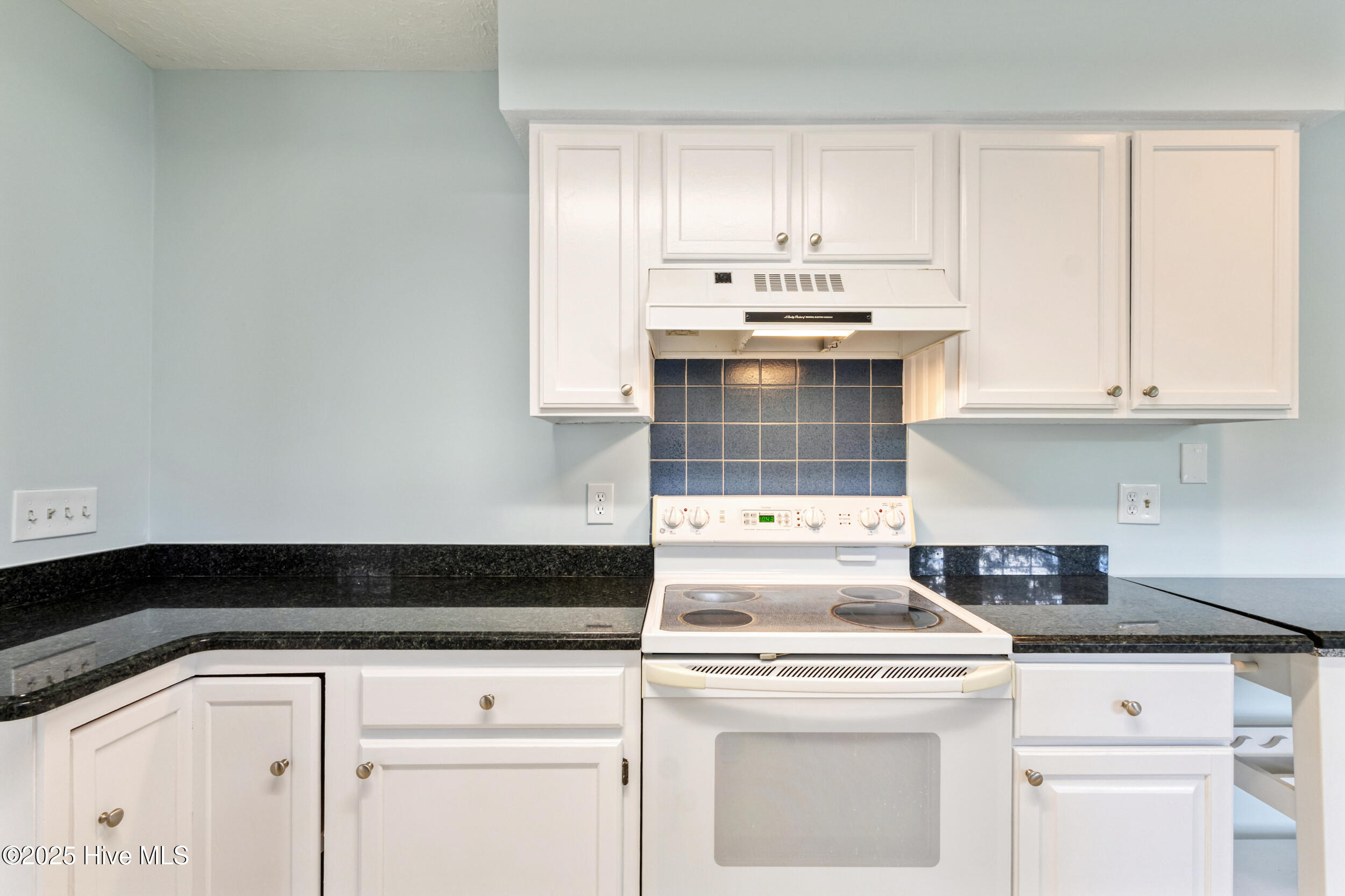 9 Court 3 Northwest Drive NW