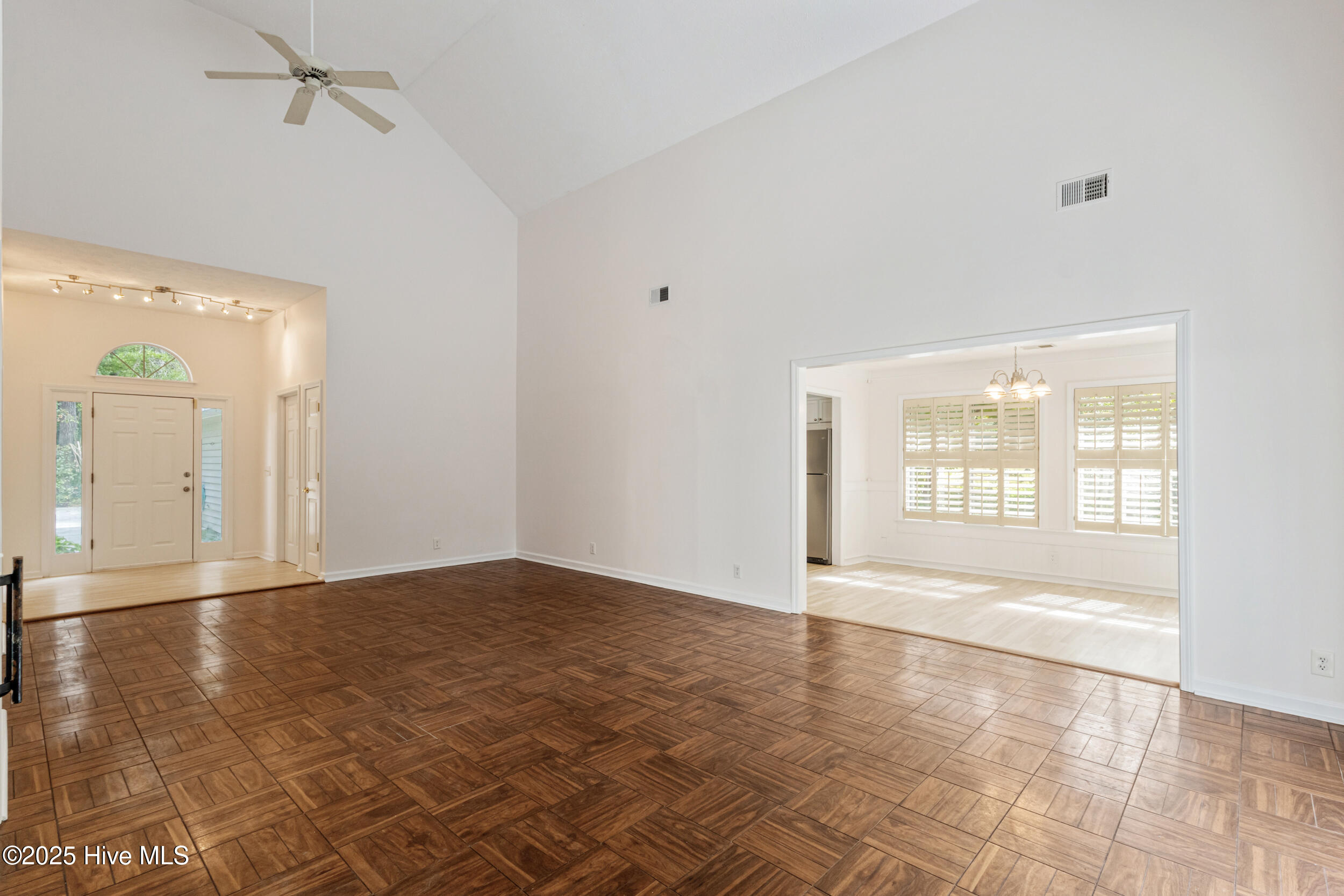 9 Court 3 Northwest Drive NW