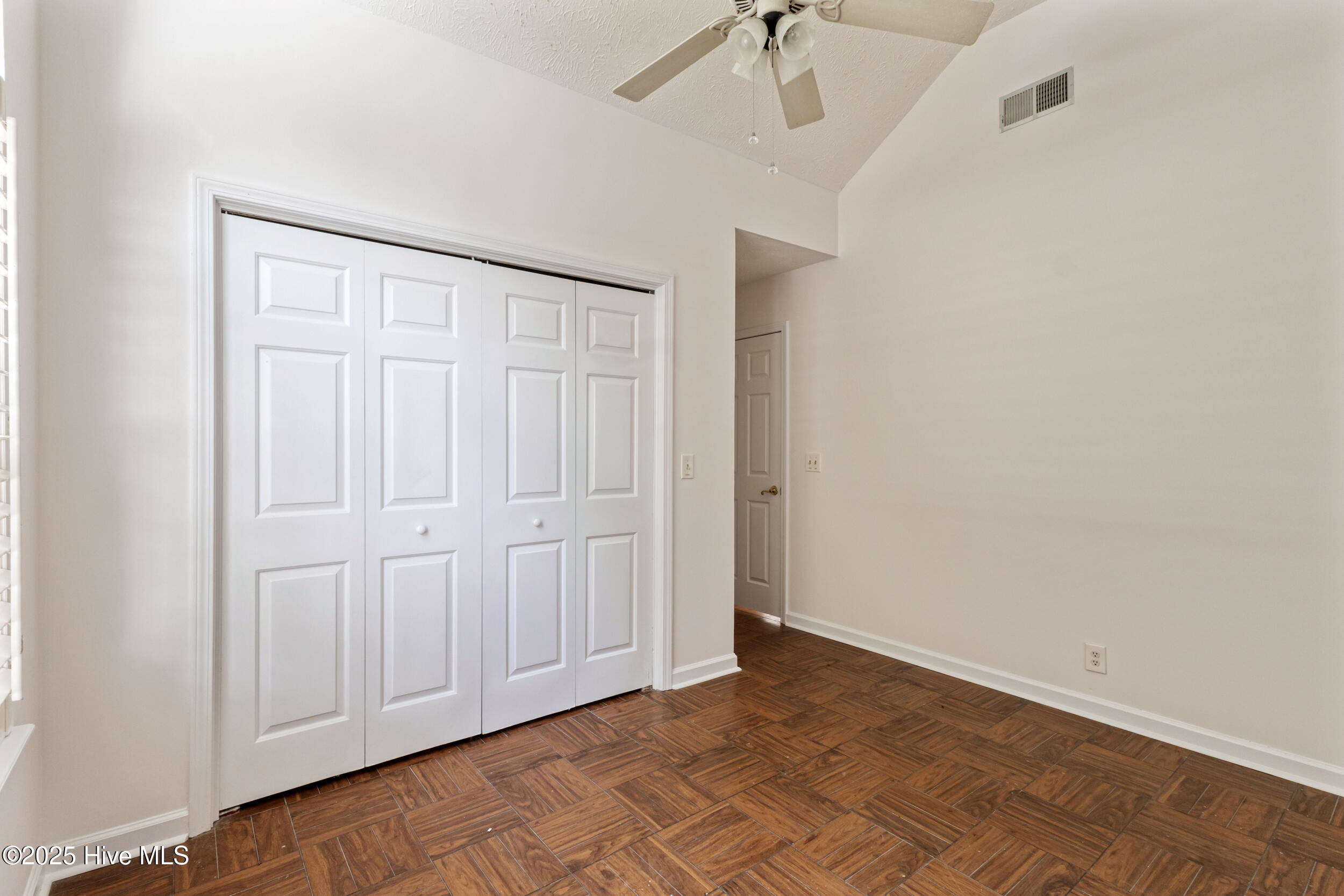 9 Court 3 Northwest Drive NW