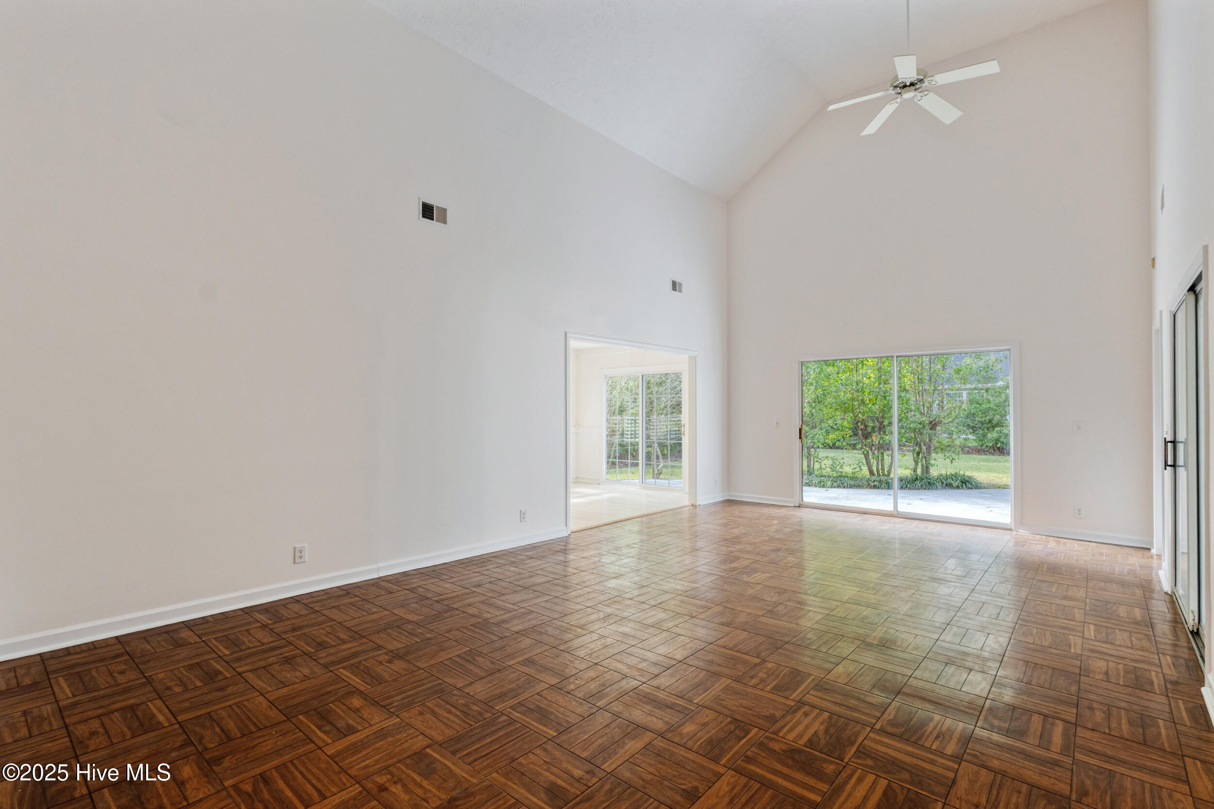 9 Court 3 Northwest Drive NW