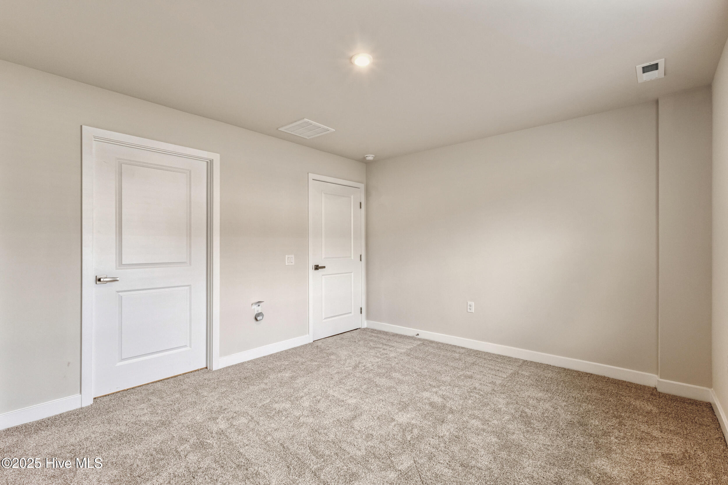 2084 Parrow Lane NW, E E