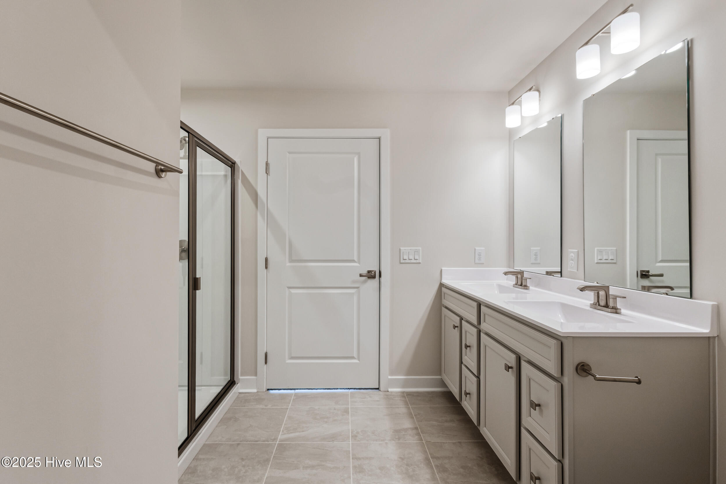 2084 Parrow Lane NW, E E