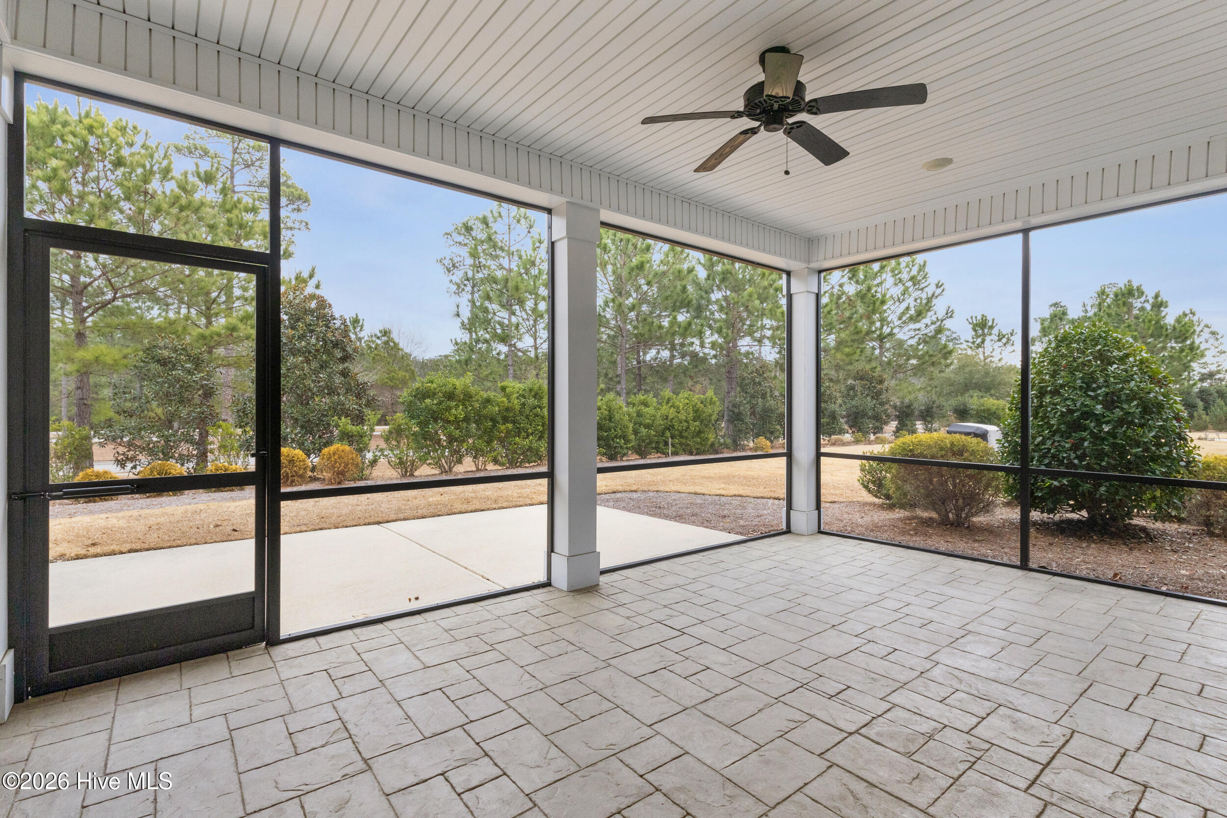 2814 Pine Bloom Way