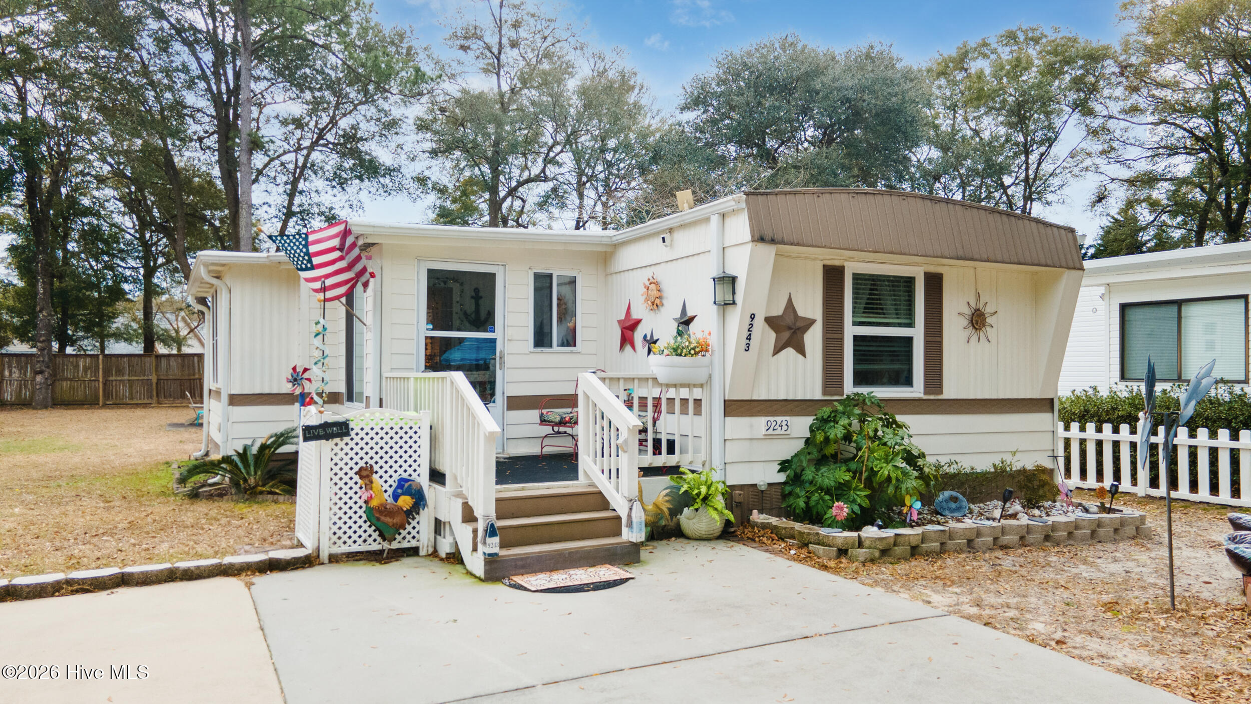 9243 Bonaparte Drive SW