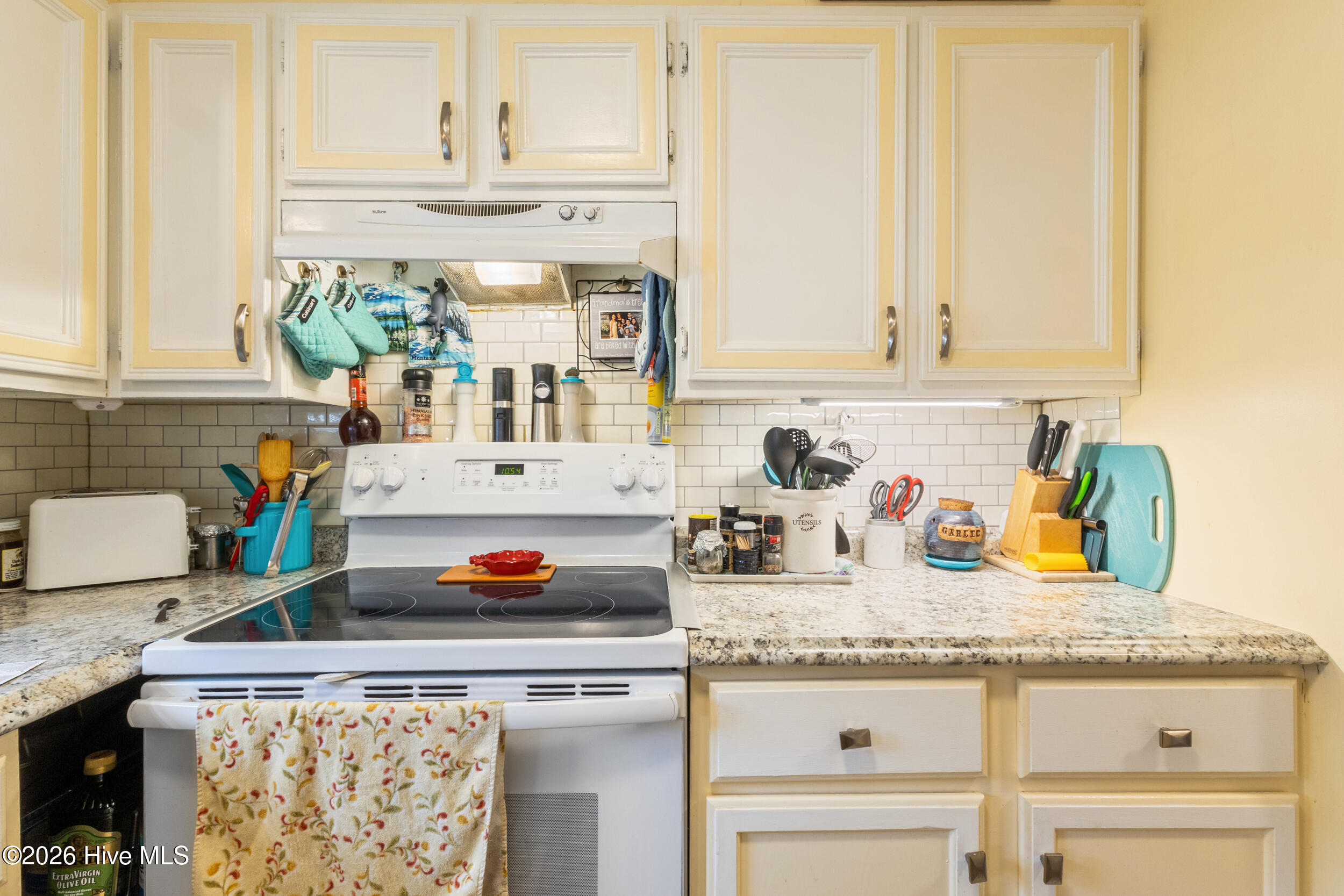 9243 Bonaparte Drive SW