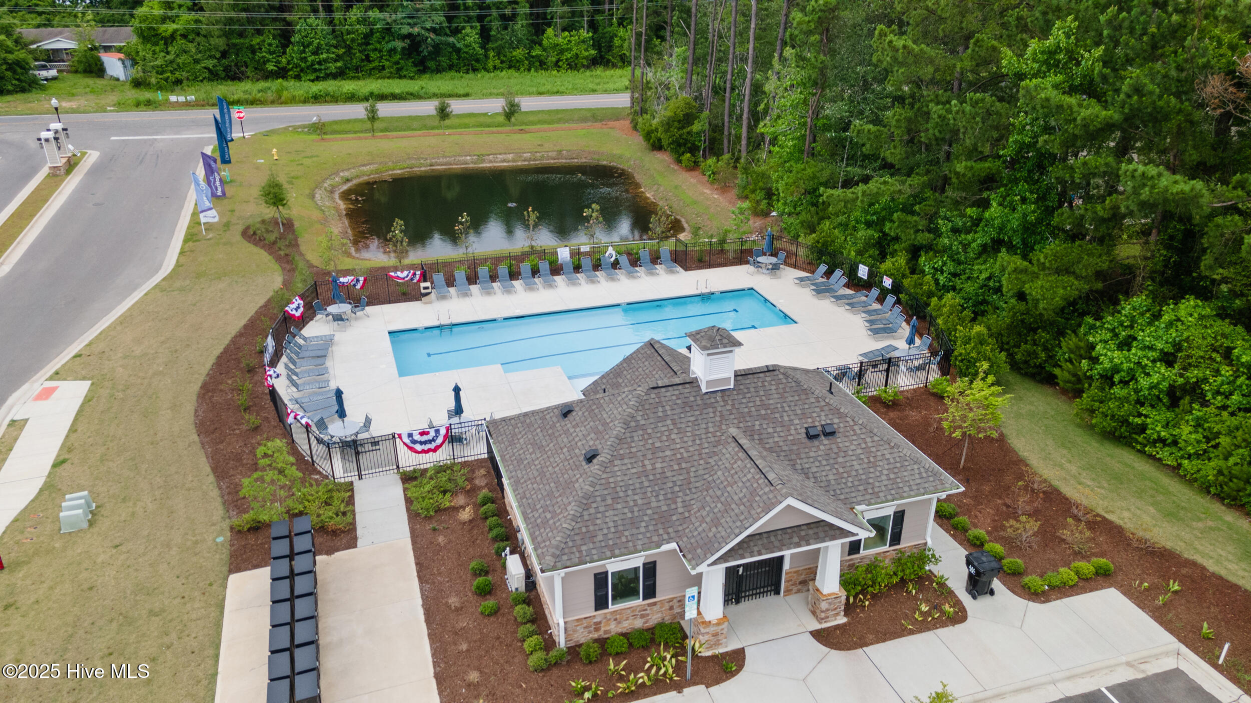 570 Tullimore Lane NW