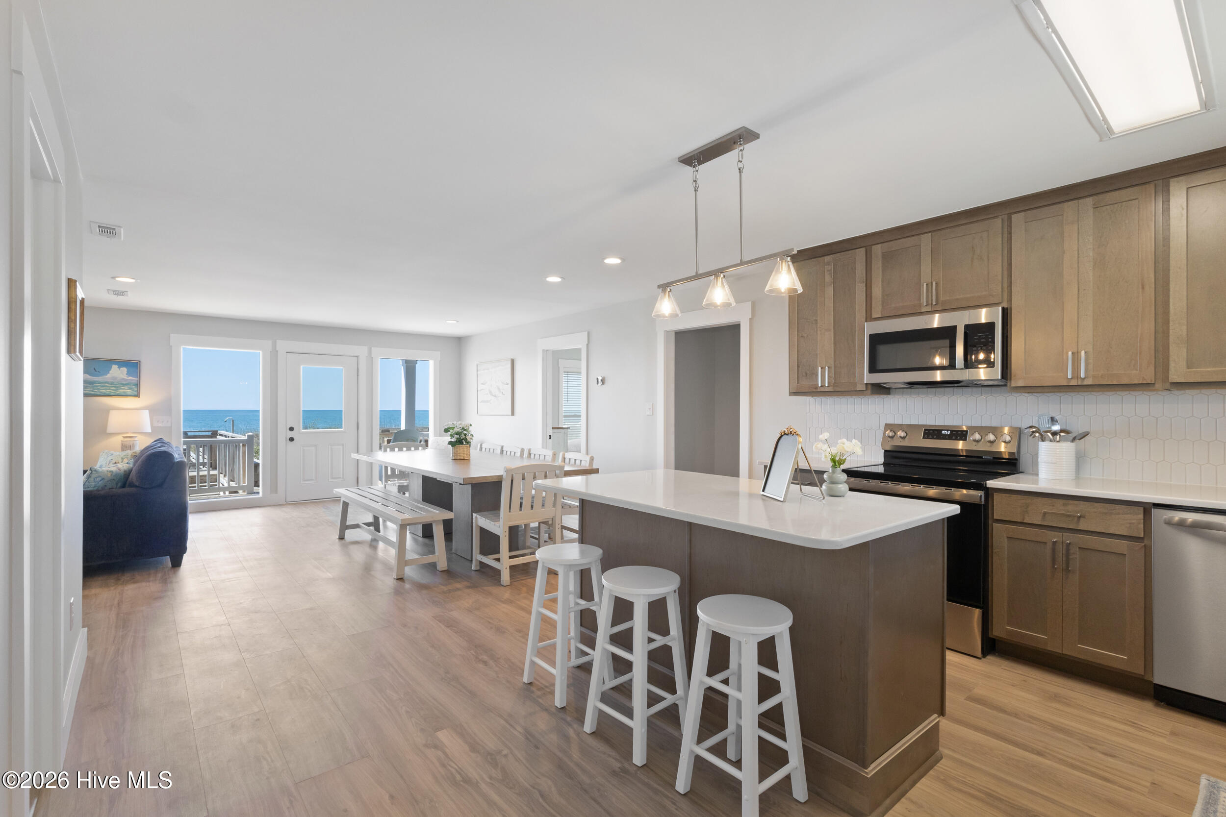 1031 Ocean Boulevard W