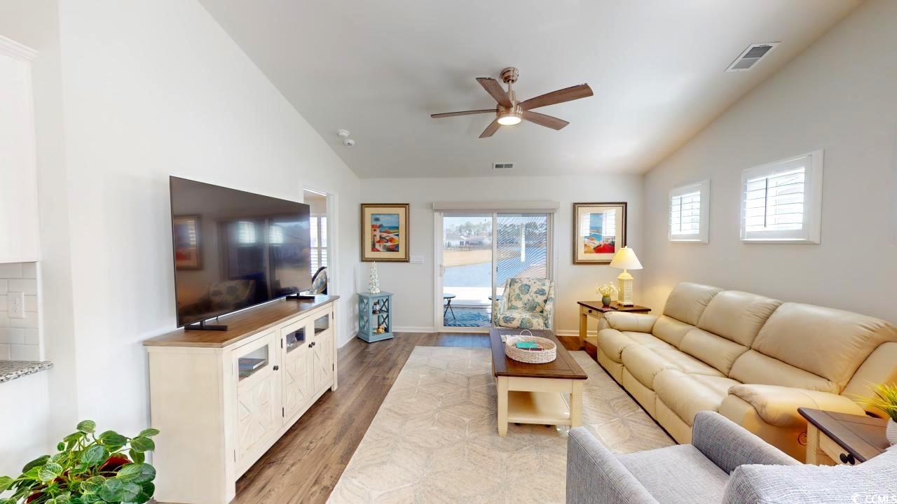 1439 Jardine Loop