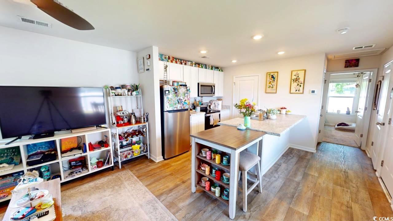 486 Samara Dr.
