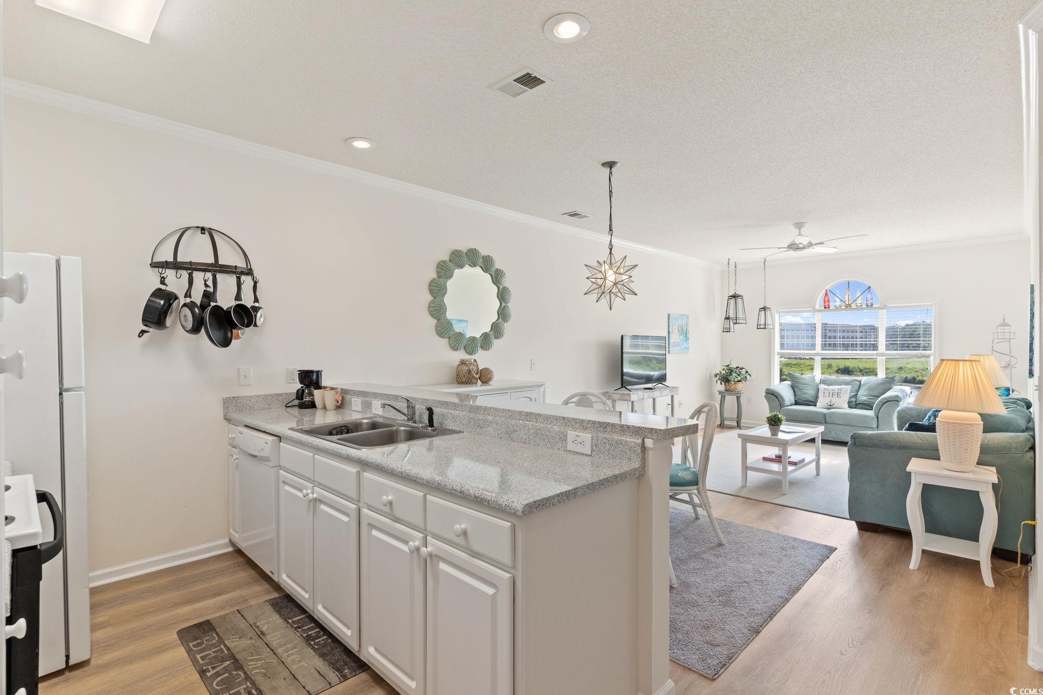 4501 W Harbour Ct. Unit: R-13