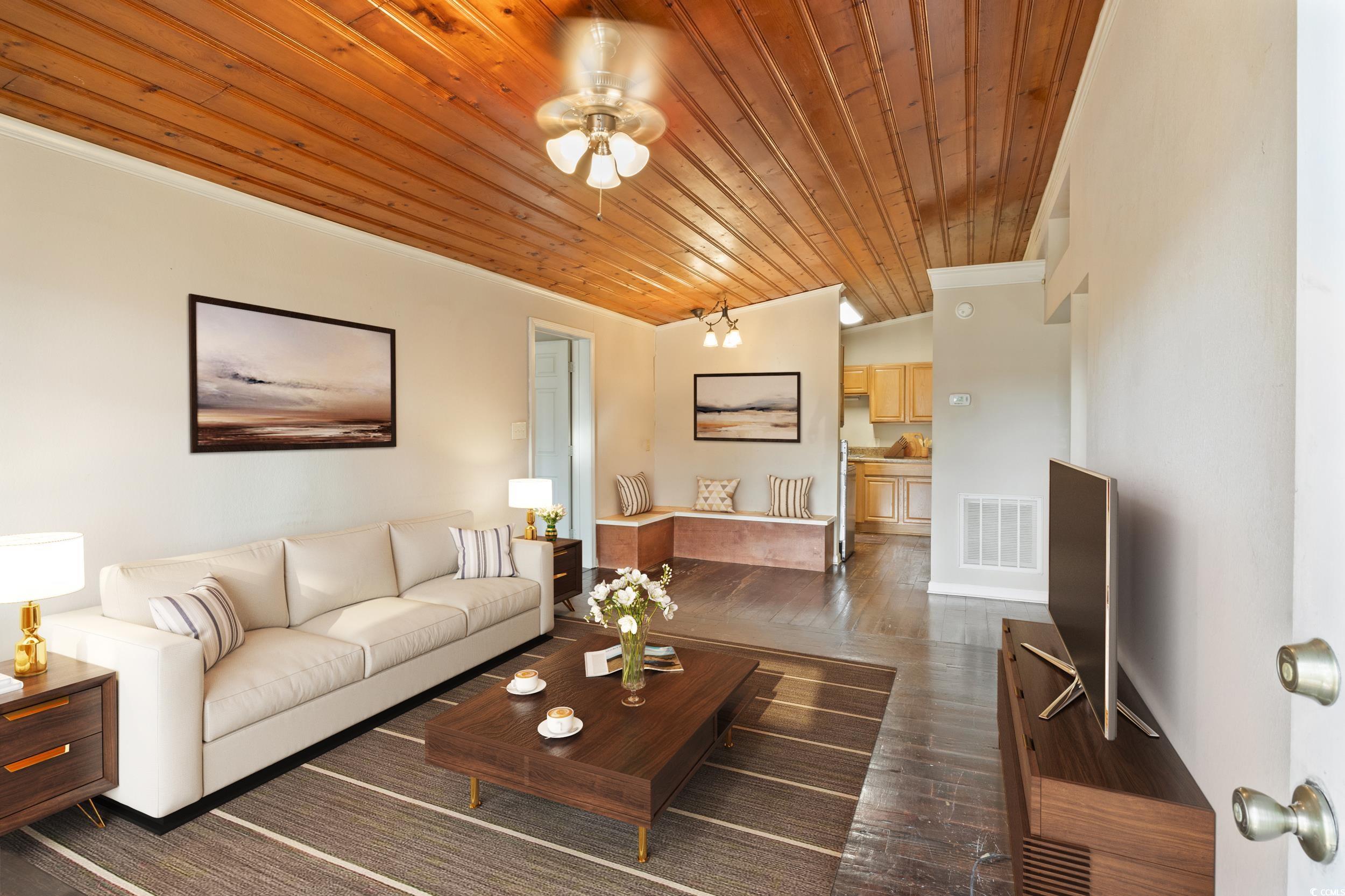 111 N Hollywood Dr. Unit: Unit A