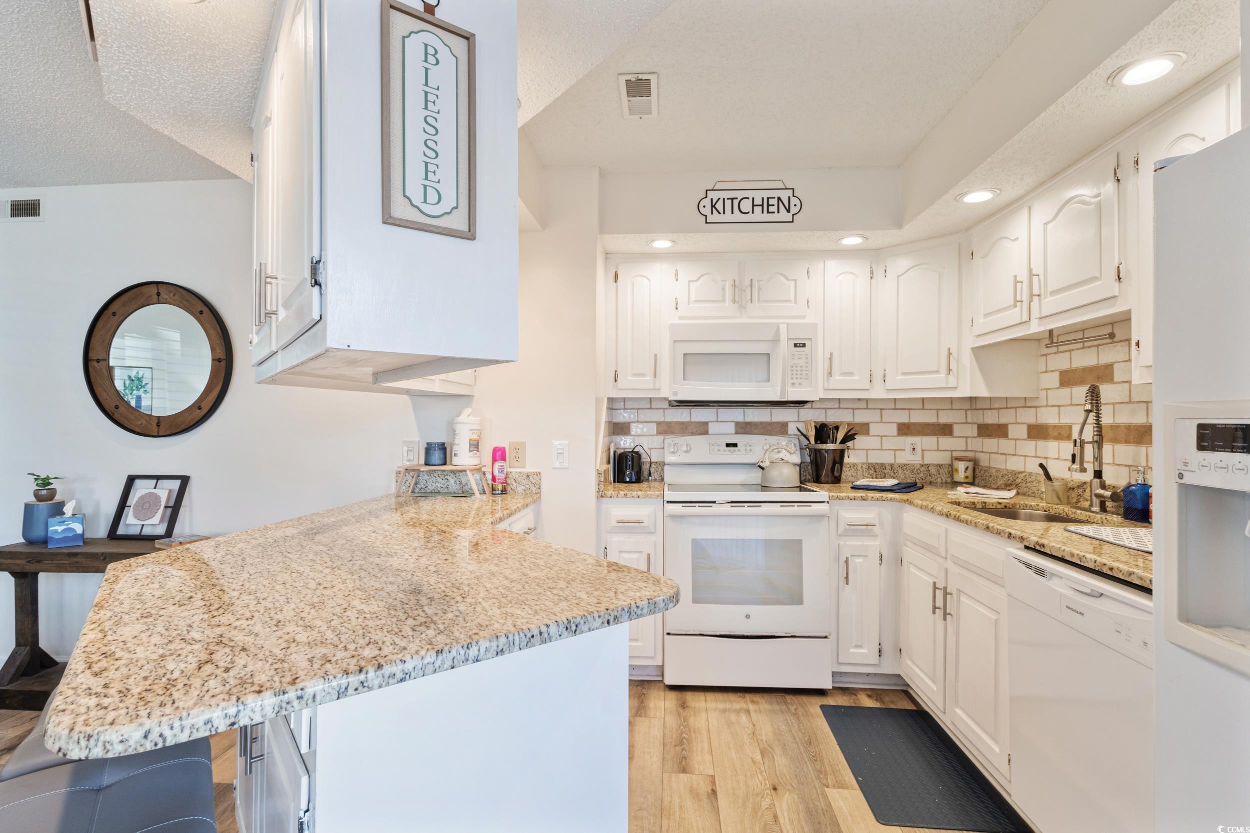 4242 Pinehurst Circle Unit: Unit N3