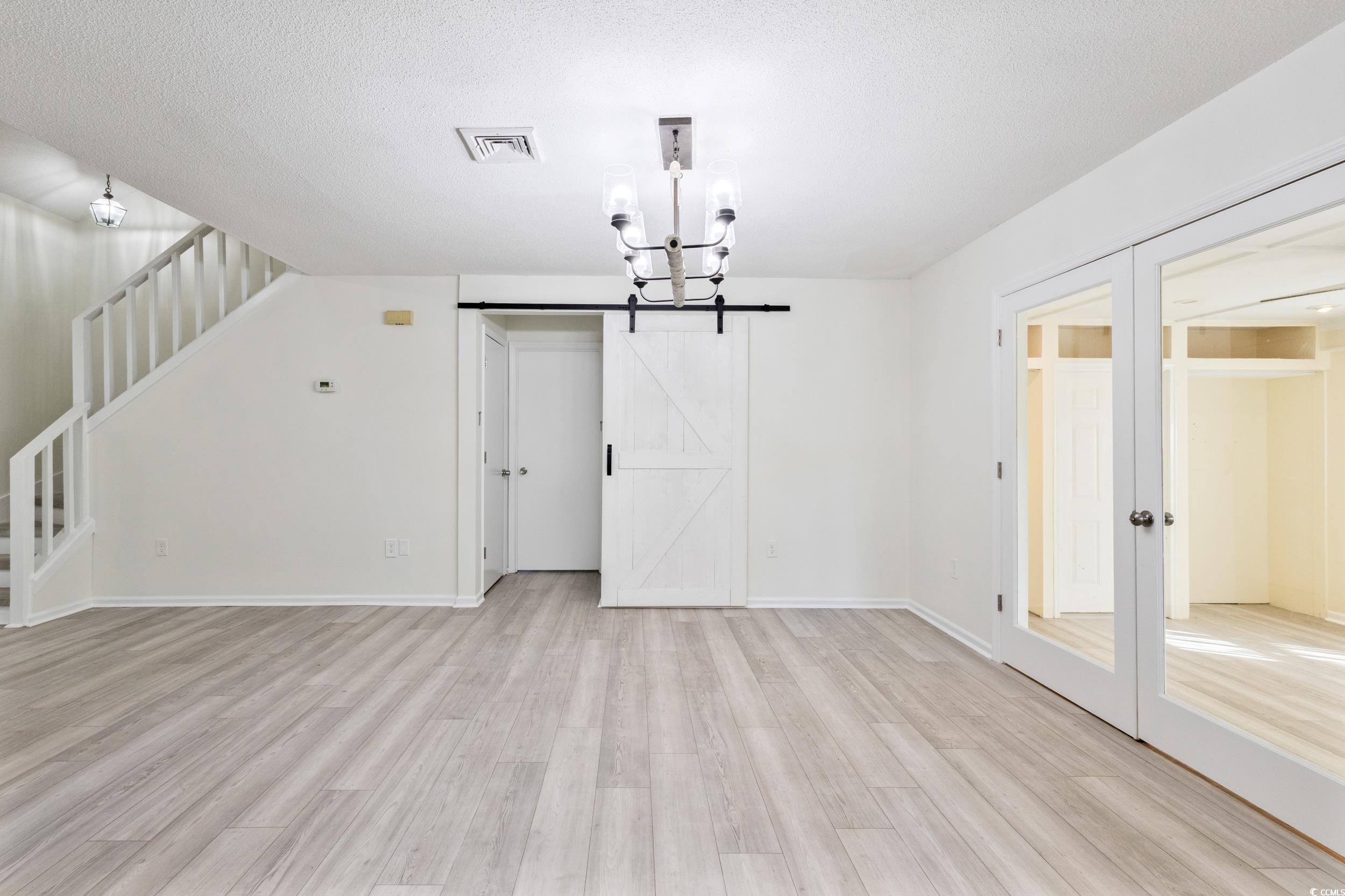 2112 Brunswick Circle