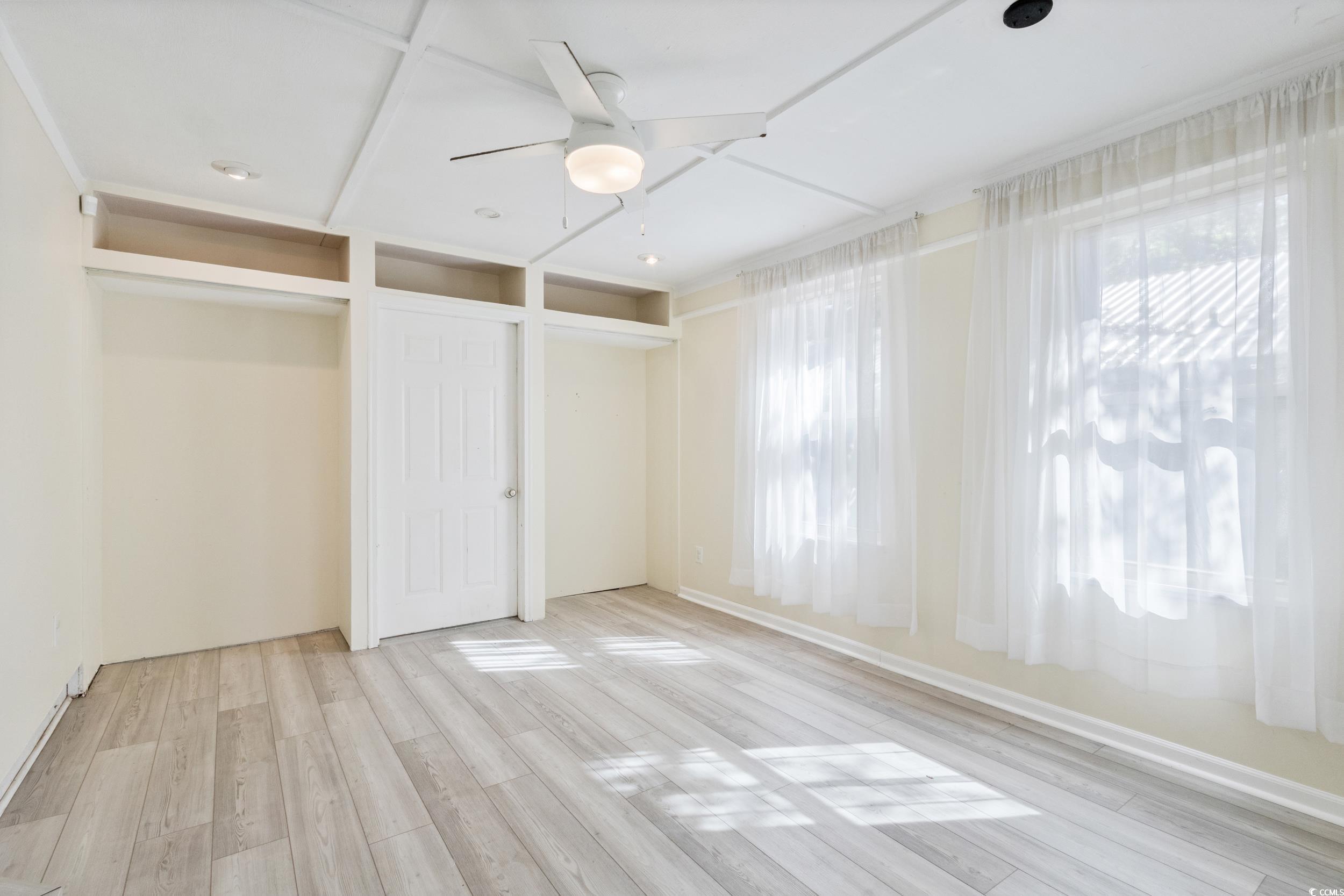 2112 Brunswick Circle