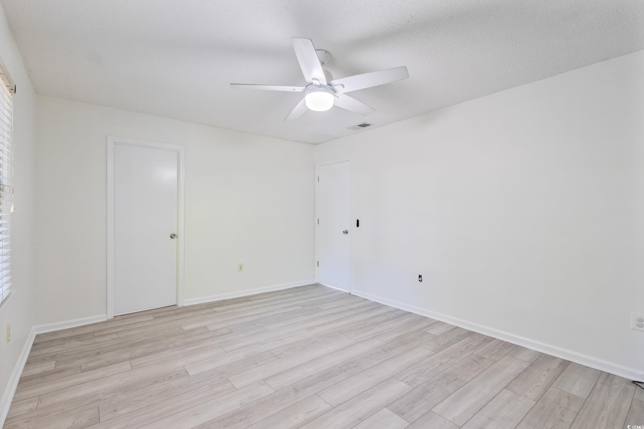 2112 Brunswick Circle