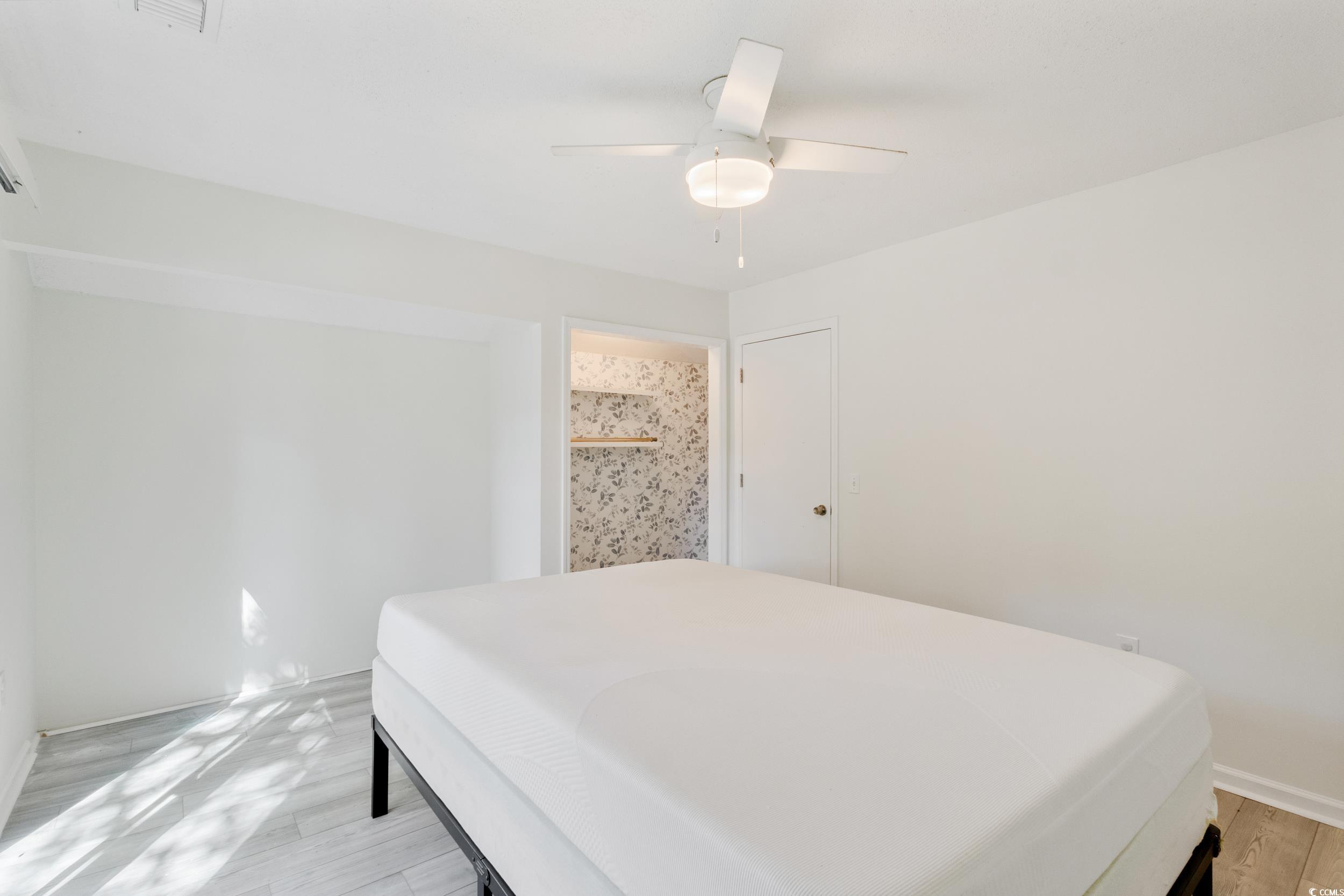 2112 Brunswick Circle