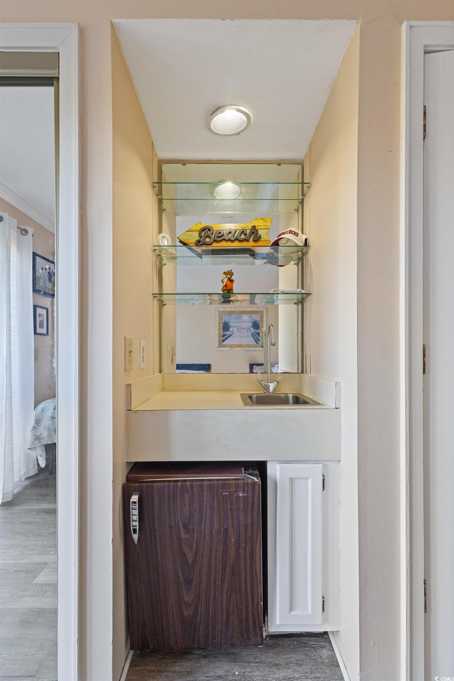 1025 Plantation Dr. Unit: 2127-2128