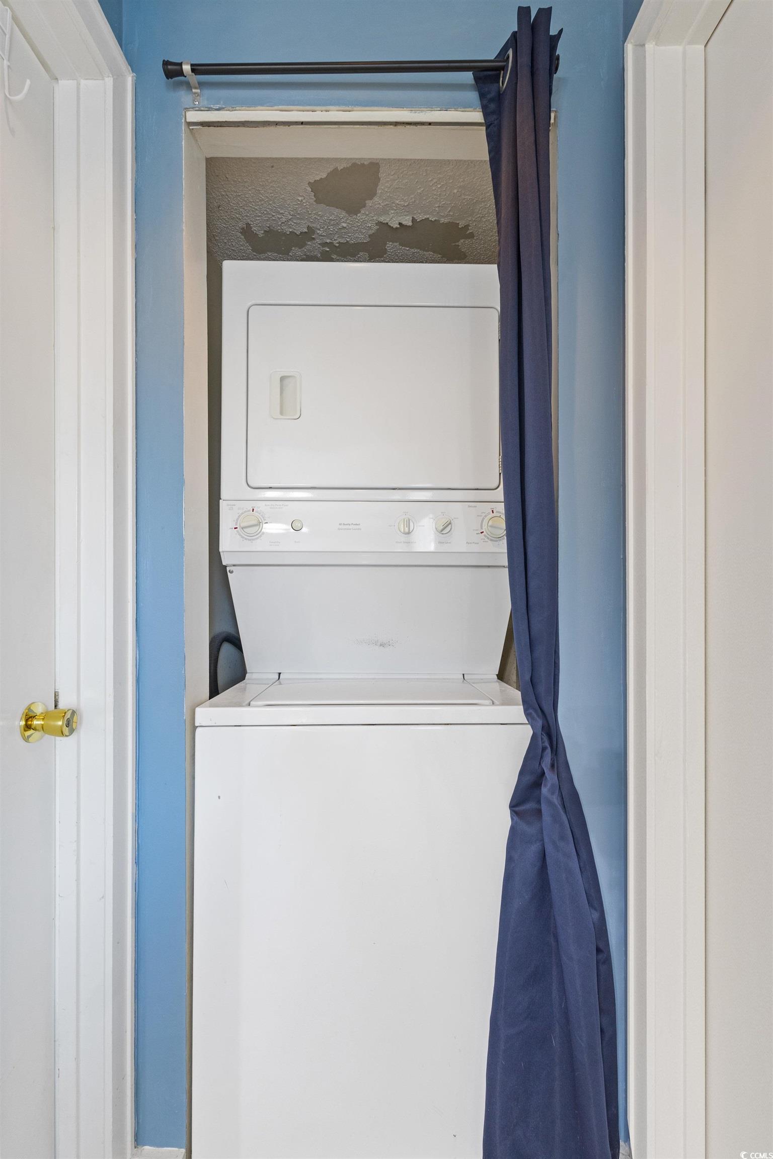 1025 Plantation Dr. Unit: 2127-2128