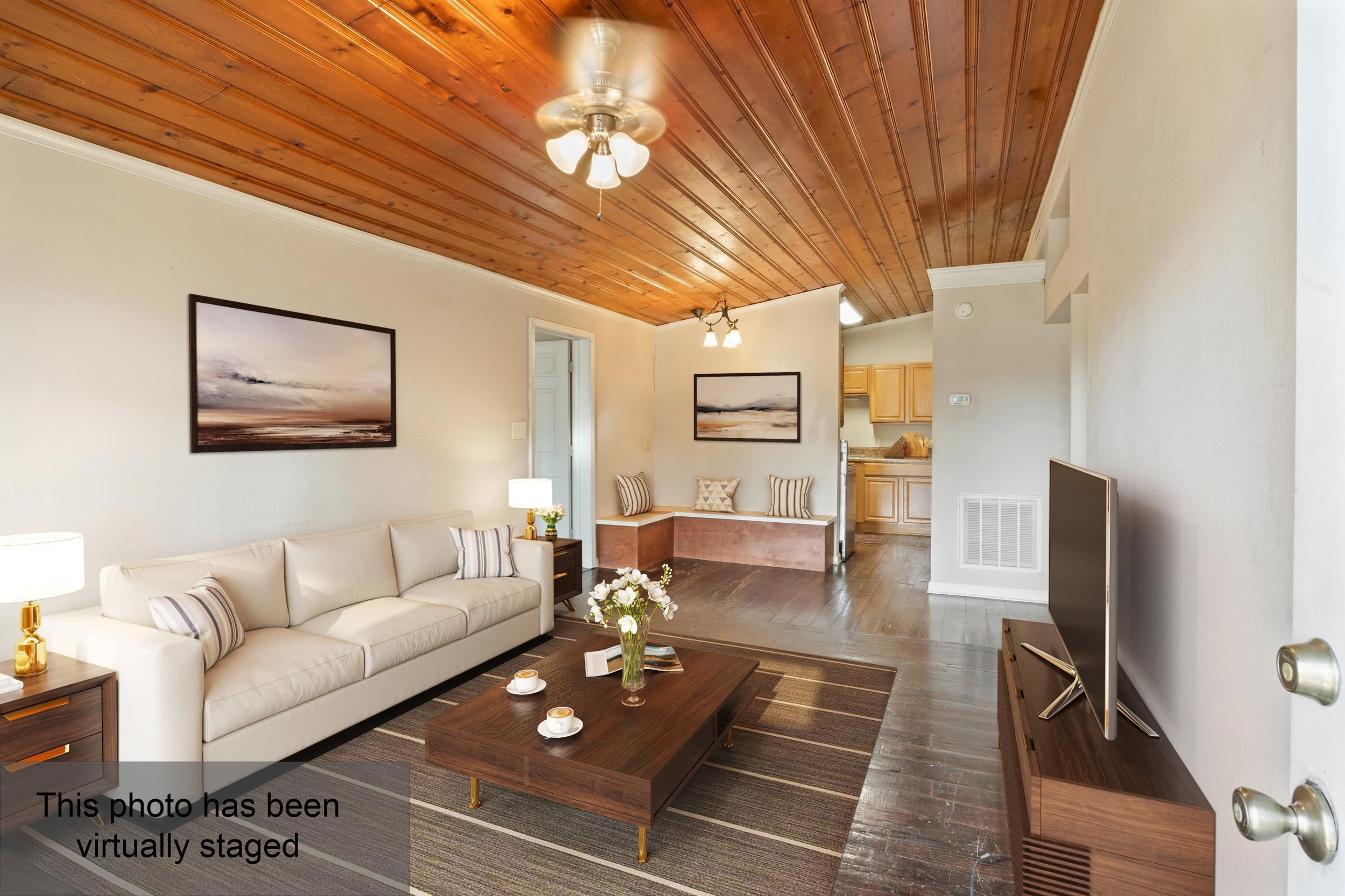 111 N Hollywood Dr. Unit: Unit B