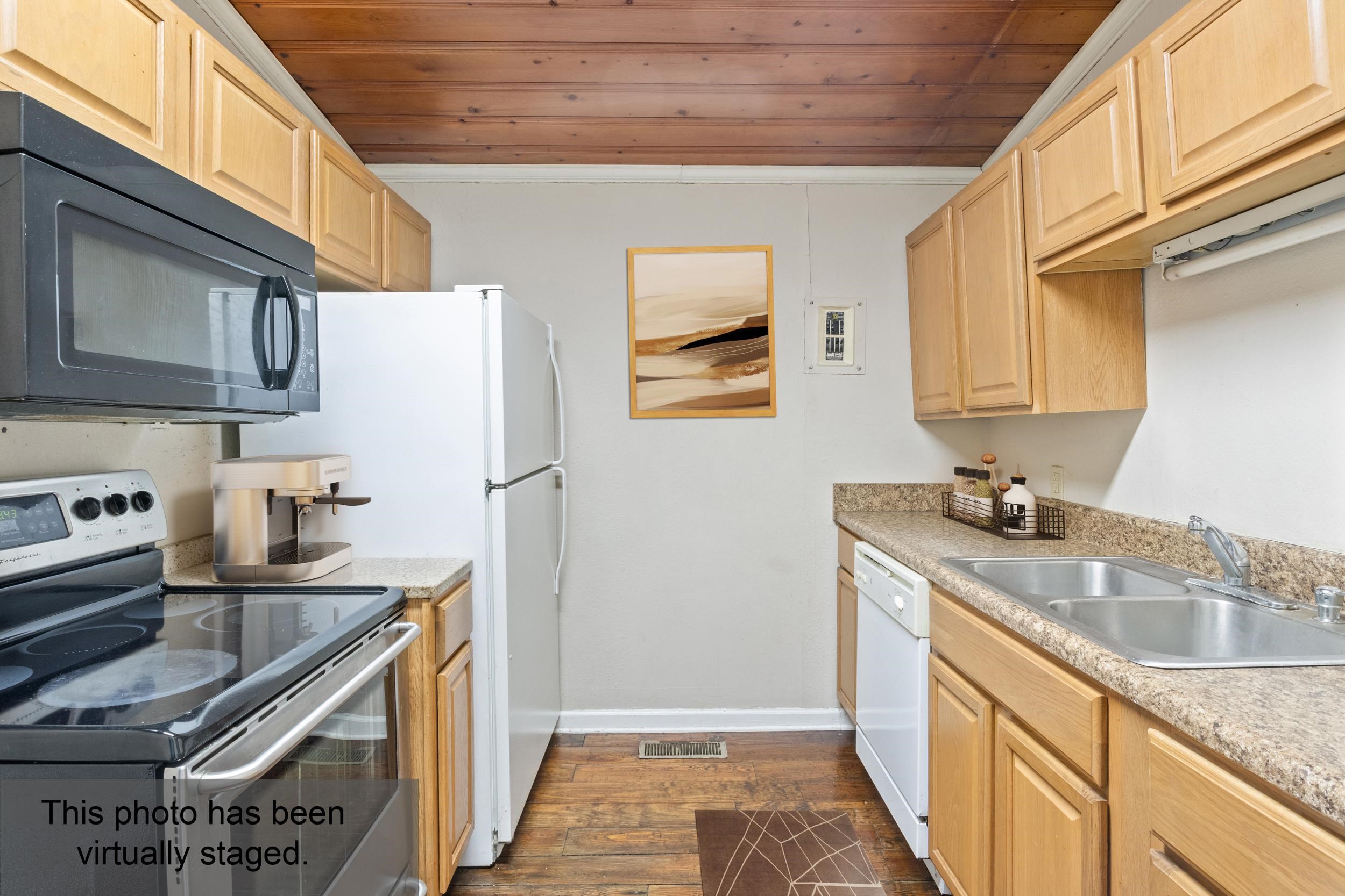 111 N Hollywood Dr. Unit: Unit B