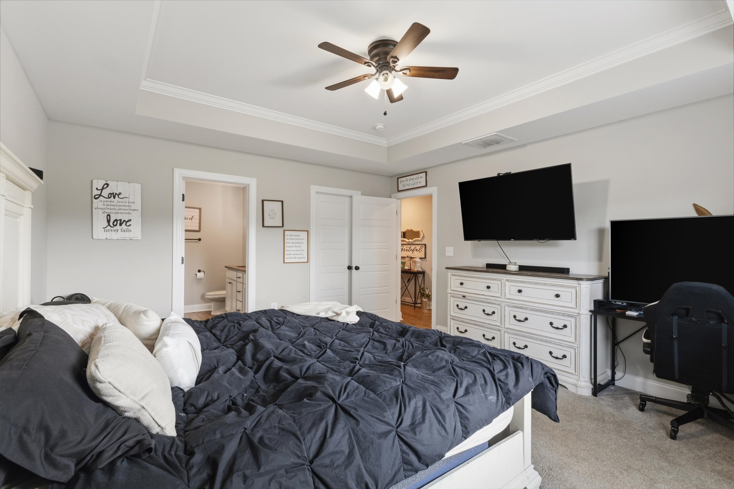 3911 Lake Dr.