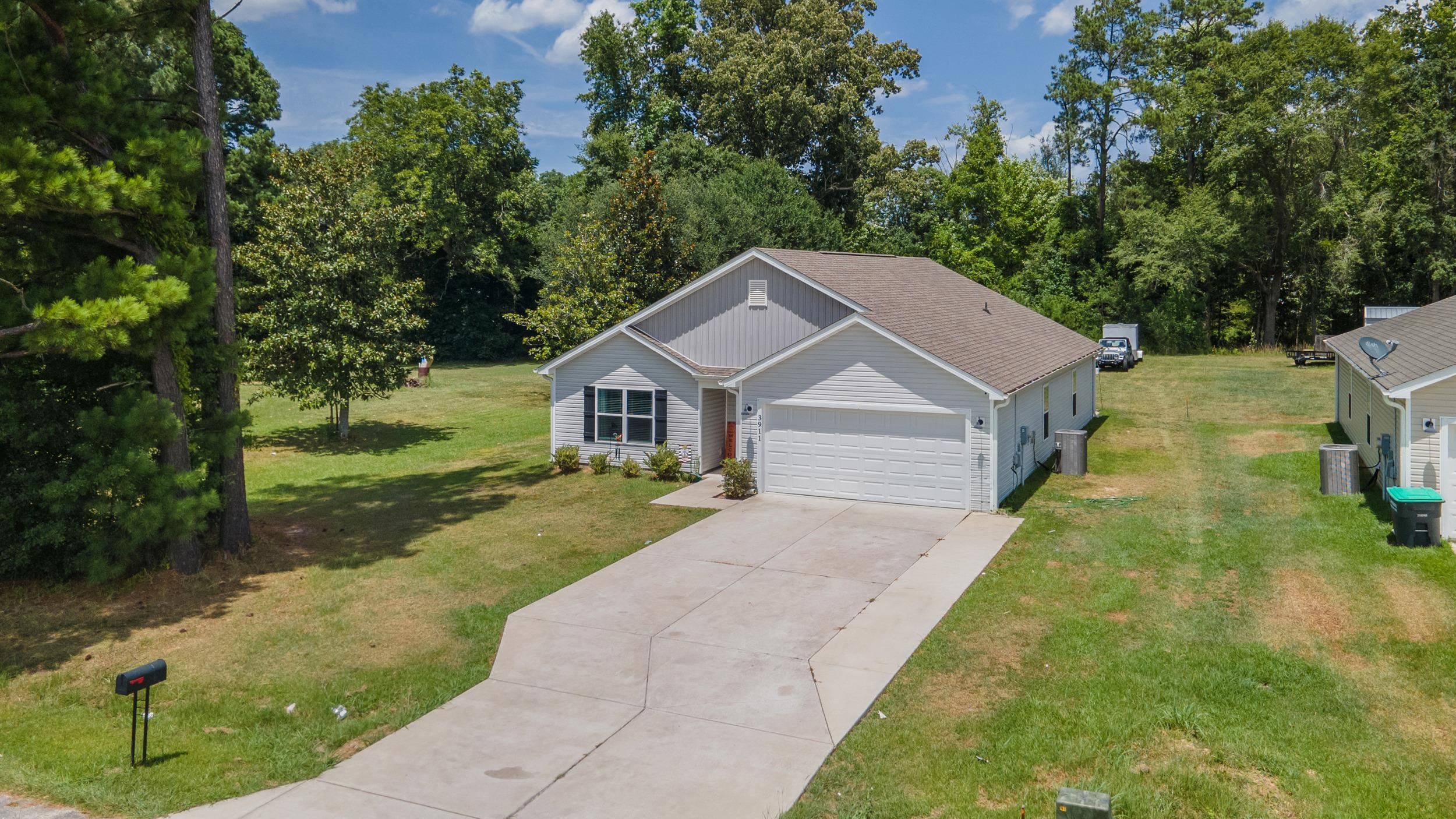 3911 Lake Dr.
