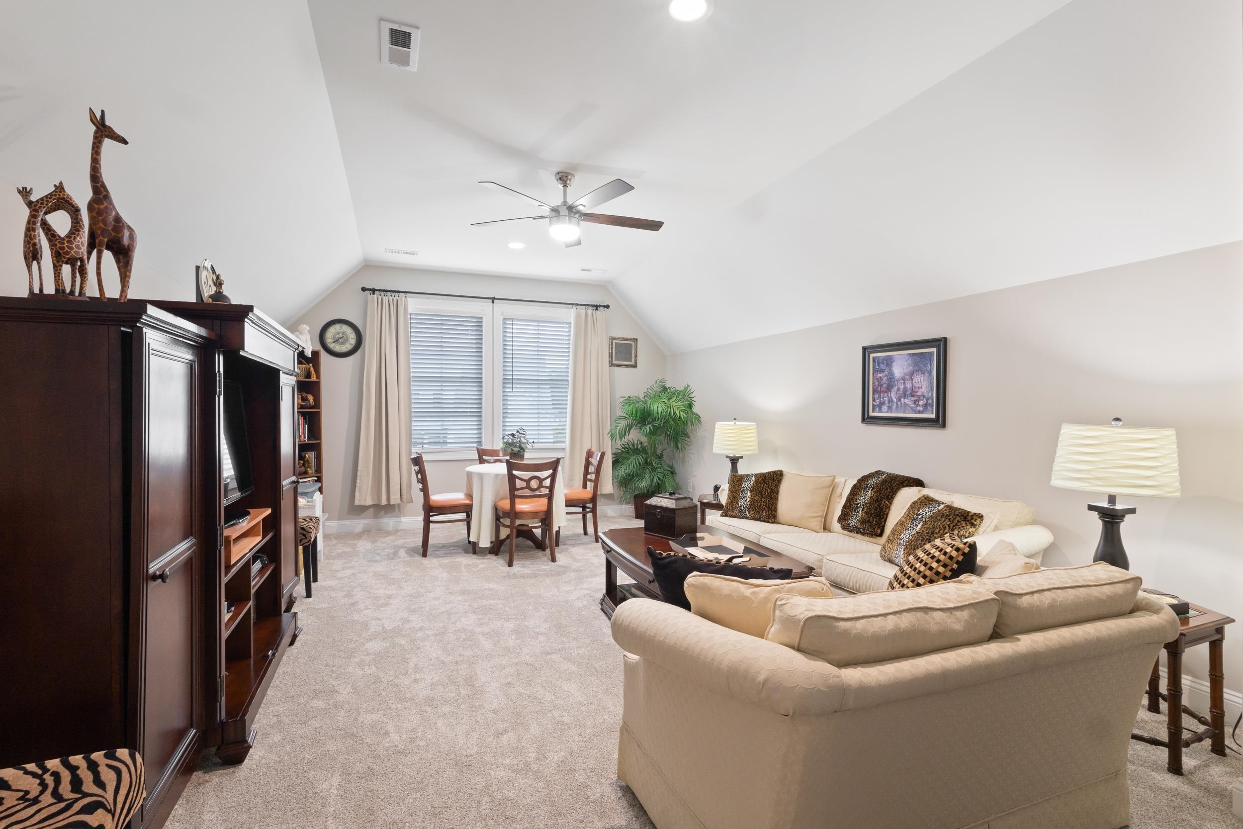 1136 Fiddlehead Way