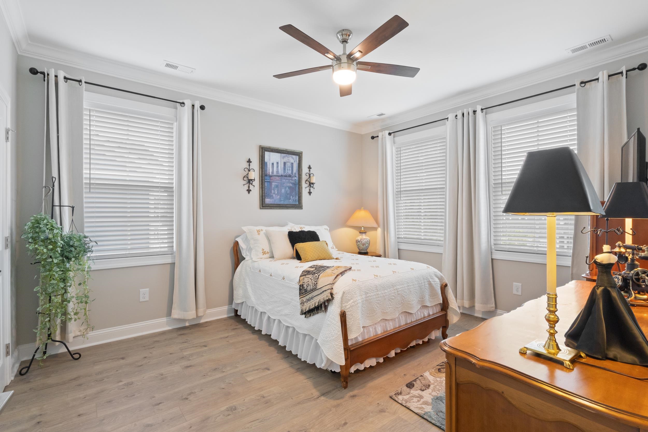 1136 Fiddlehead Way