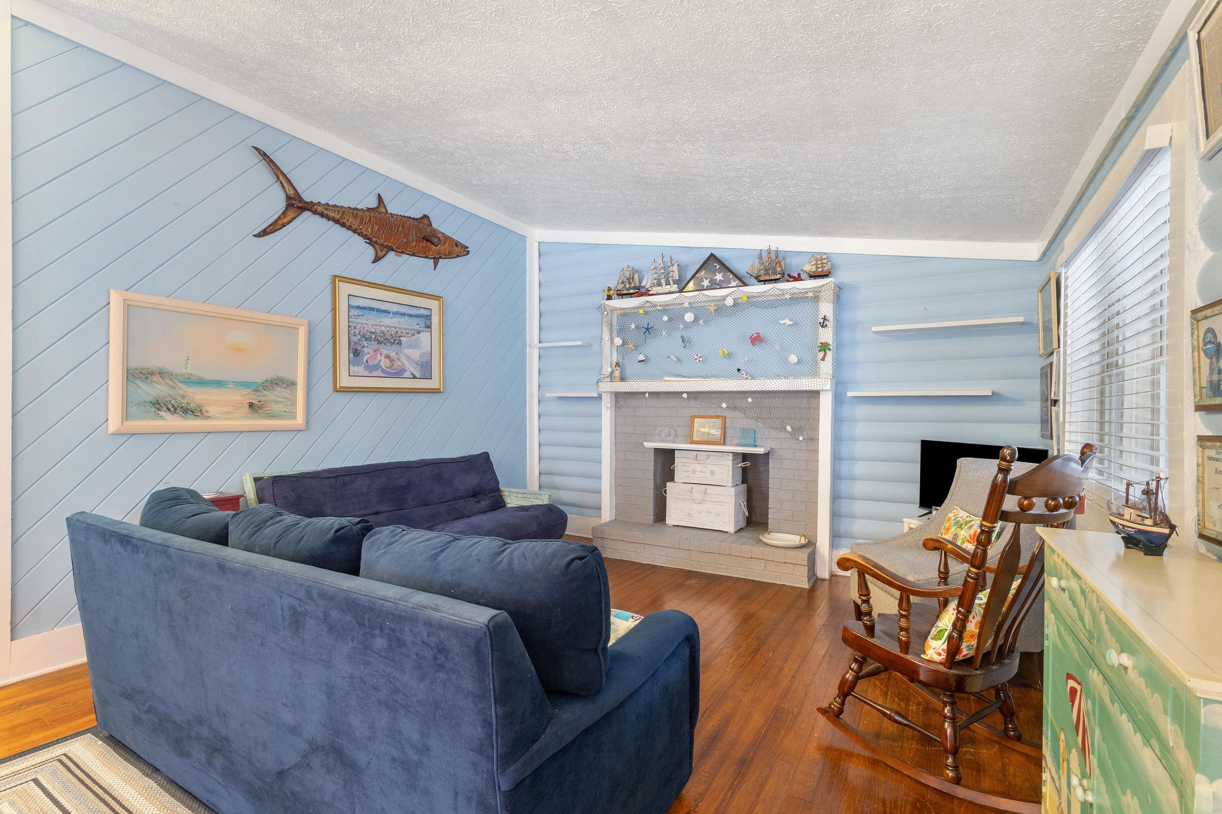 2220 Franklin Circle