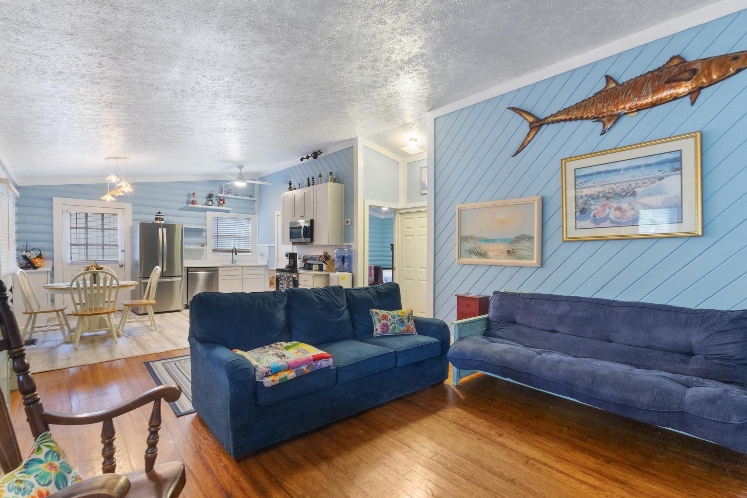 2220 Franklin Circle