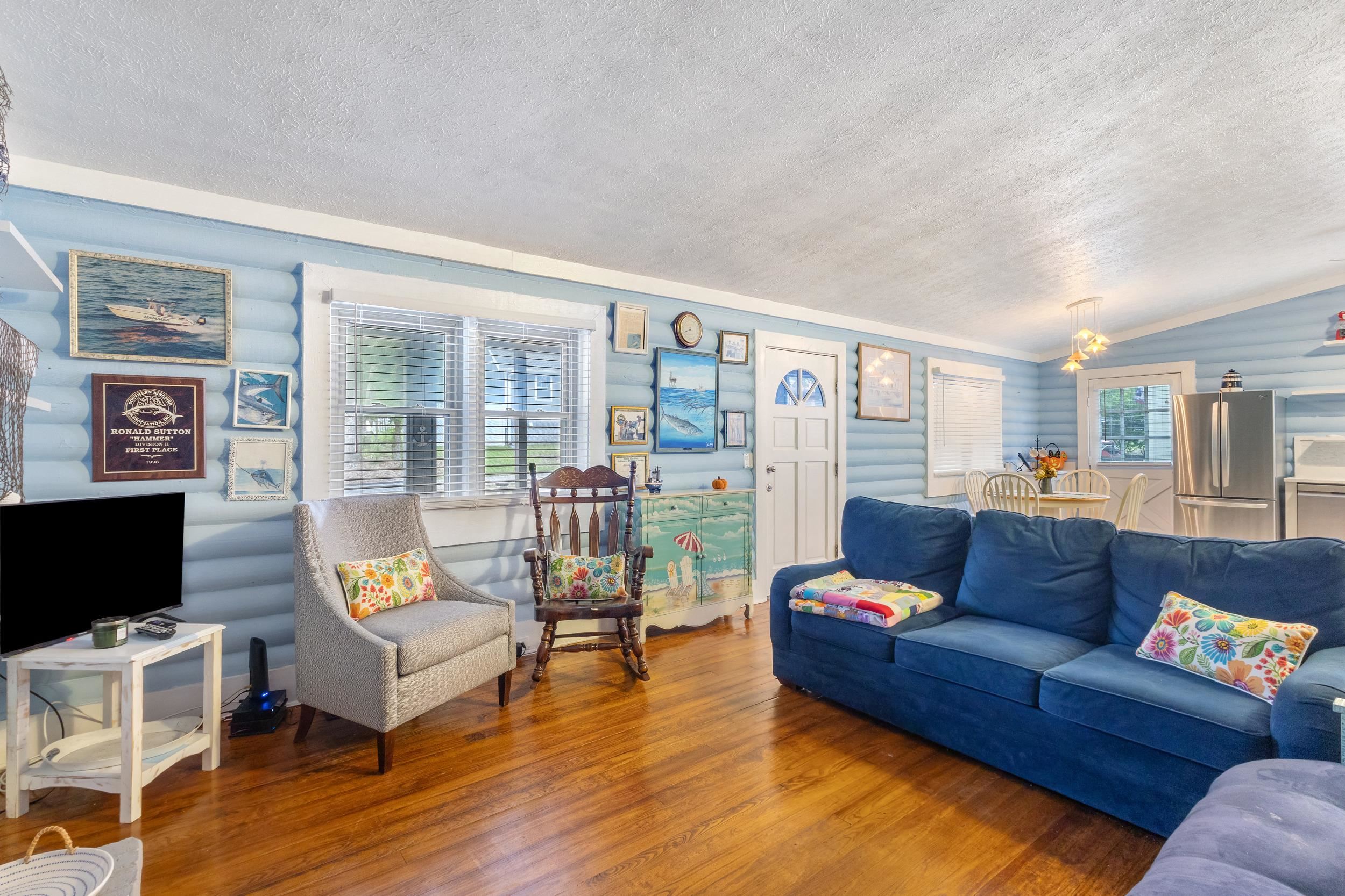 2220 Franklin Circle