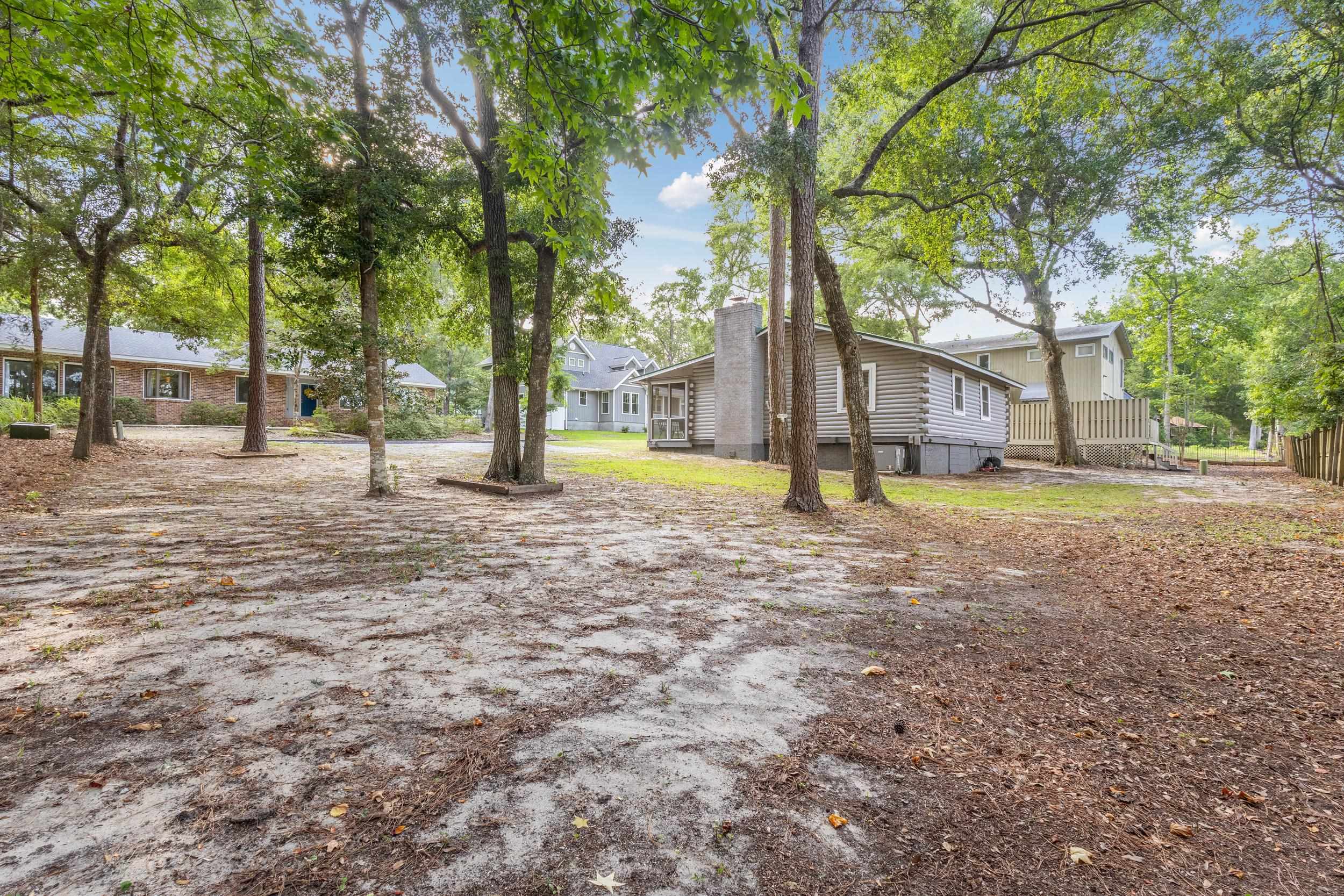 2220 Franklin Circle