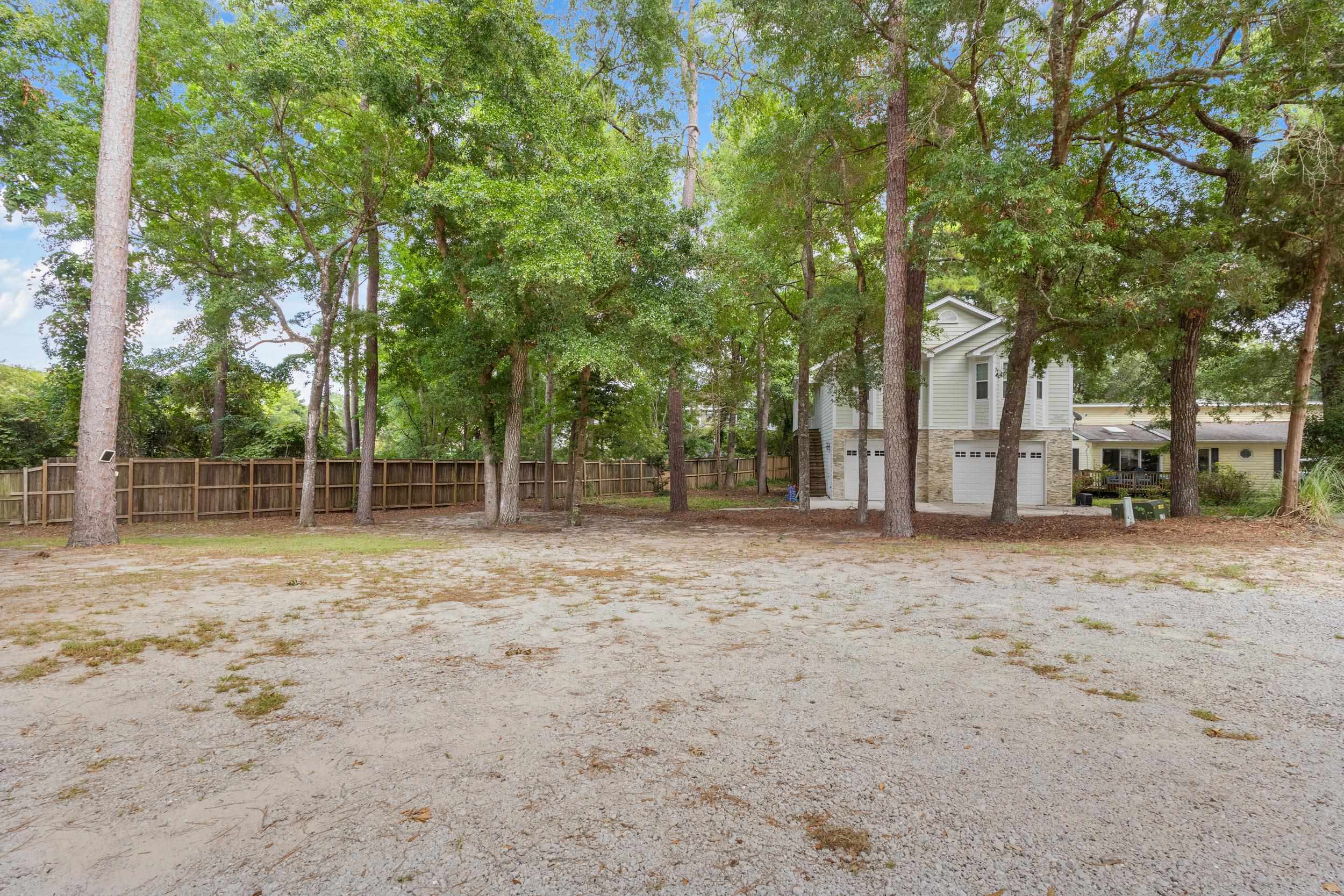 2220 Franklin Circle