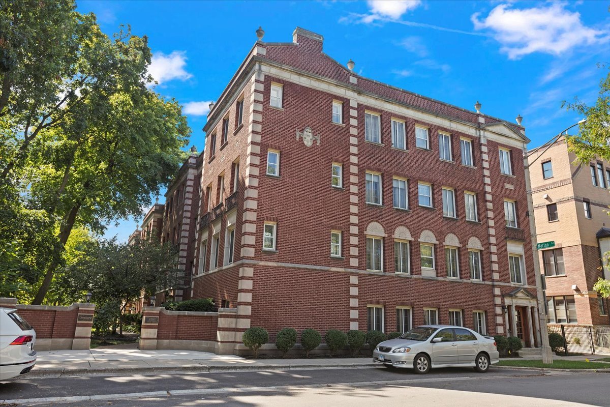 1033 Ontario Street Unit: 3ES