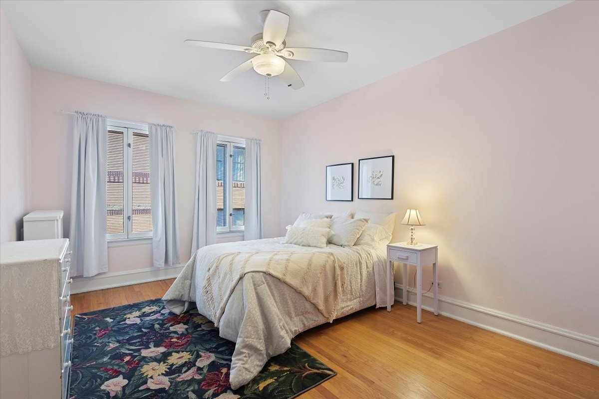 1033 Ontario Street Unit: 3ES