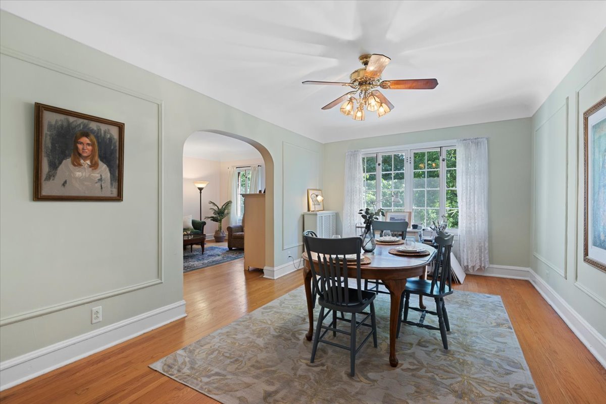 1033 Ontario Street Unit: 3ES