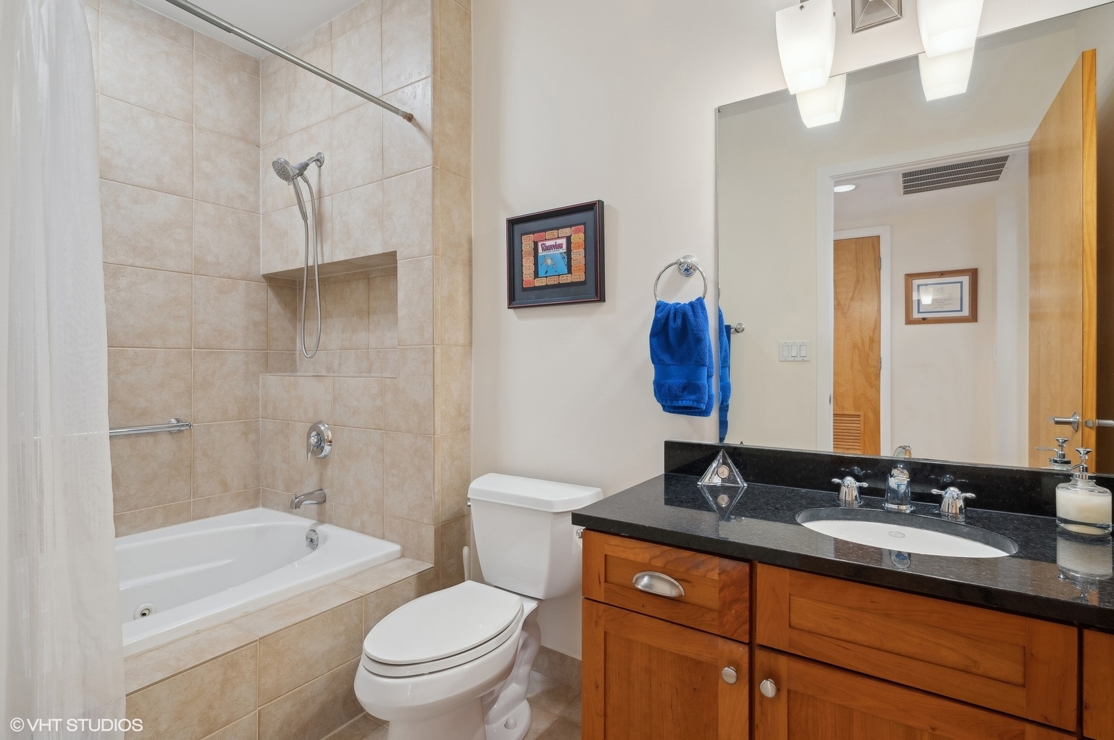 2515 Prairie Avenue Unit: 2E