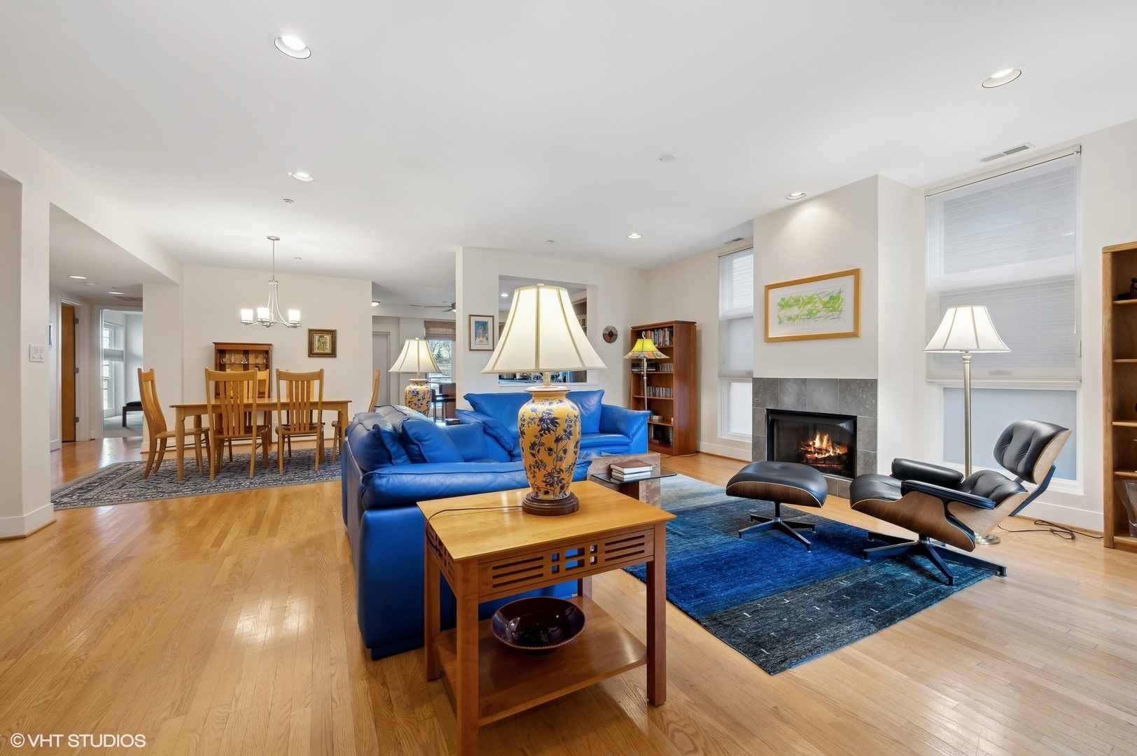 2515 Prairie Avenue Unit: 2E