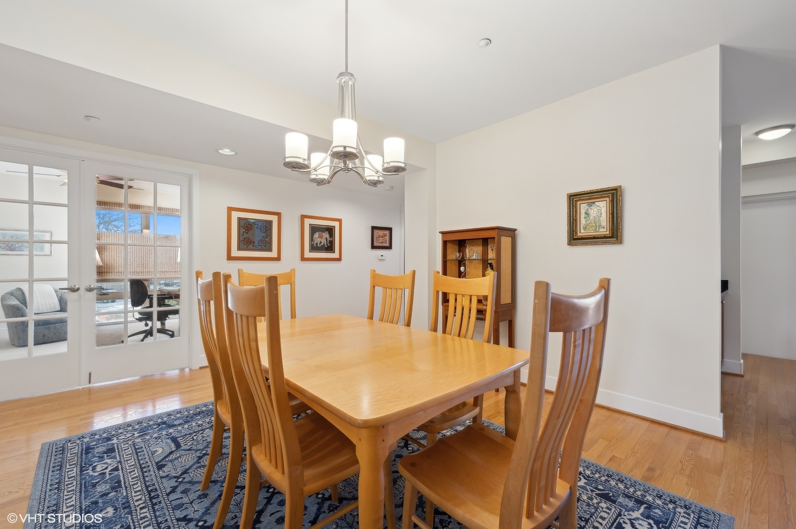 2515 Prairie Avenue Unit: 2E