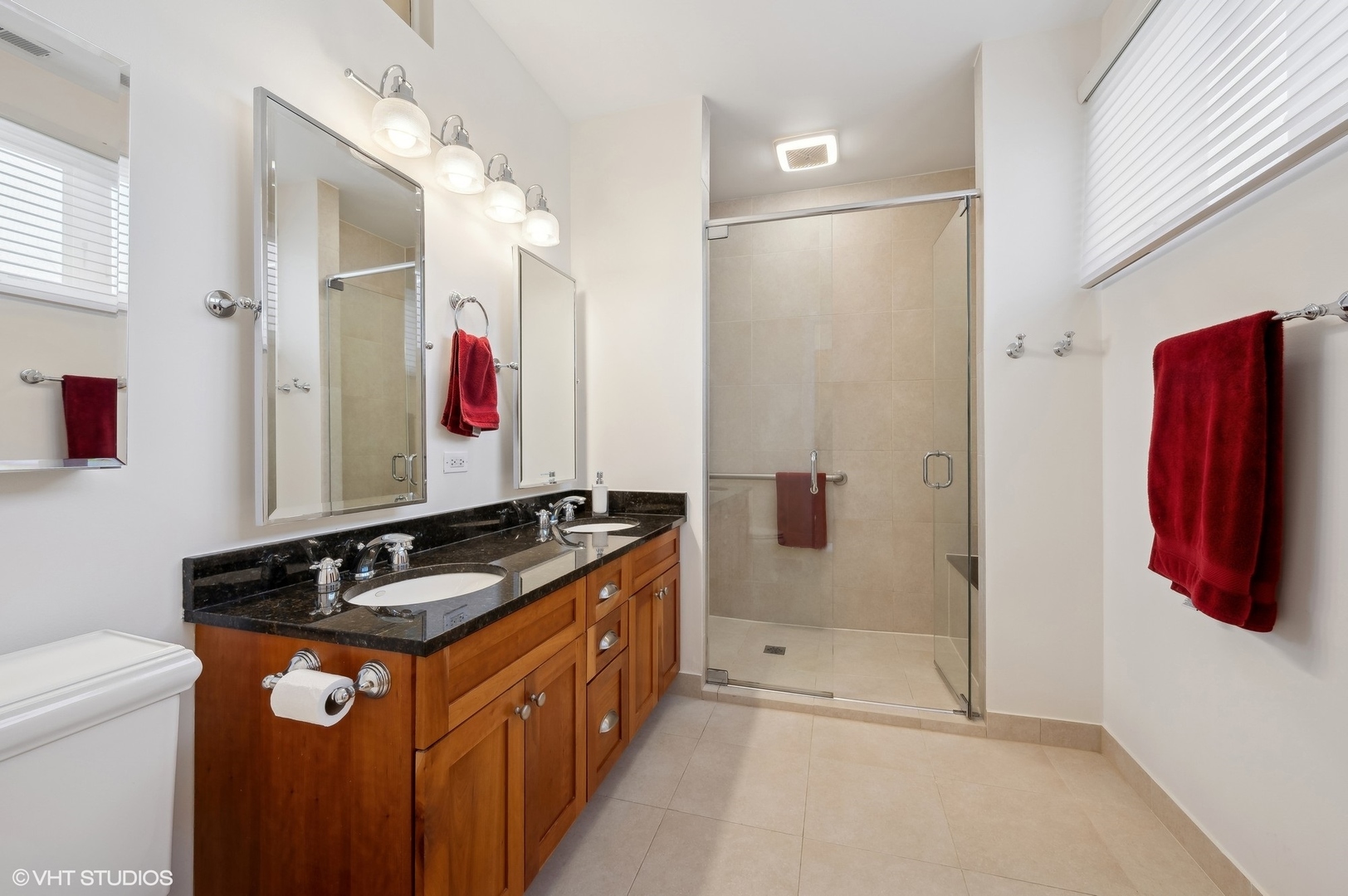 2515 Prairie Avenue Unit: 2E