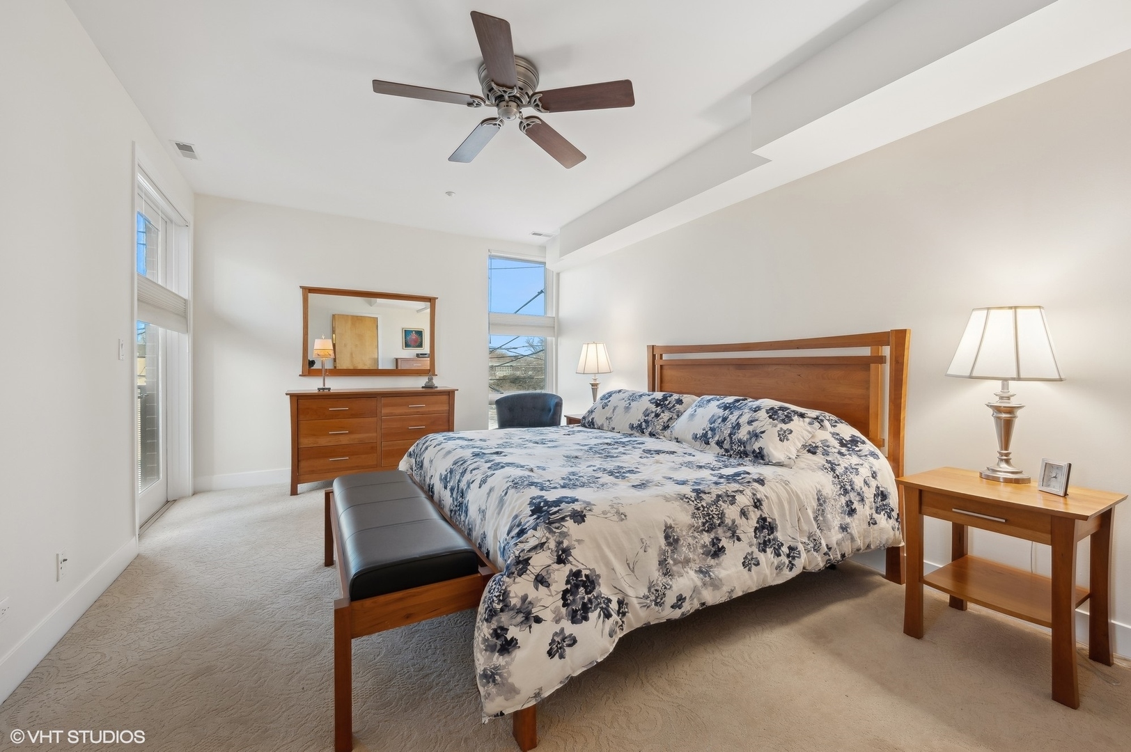 2515 Prairie Avenue Unit: 2E