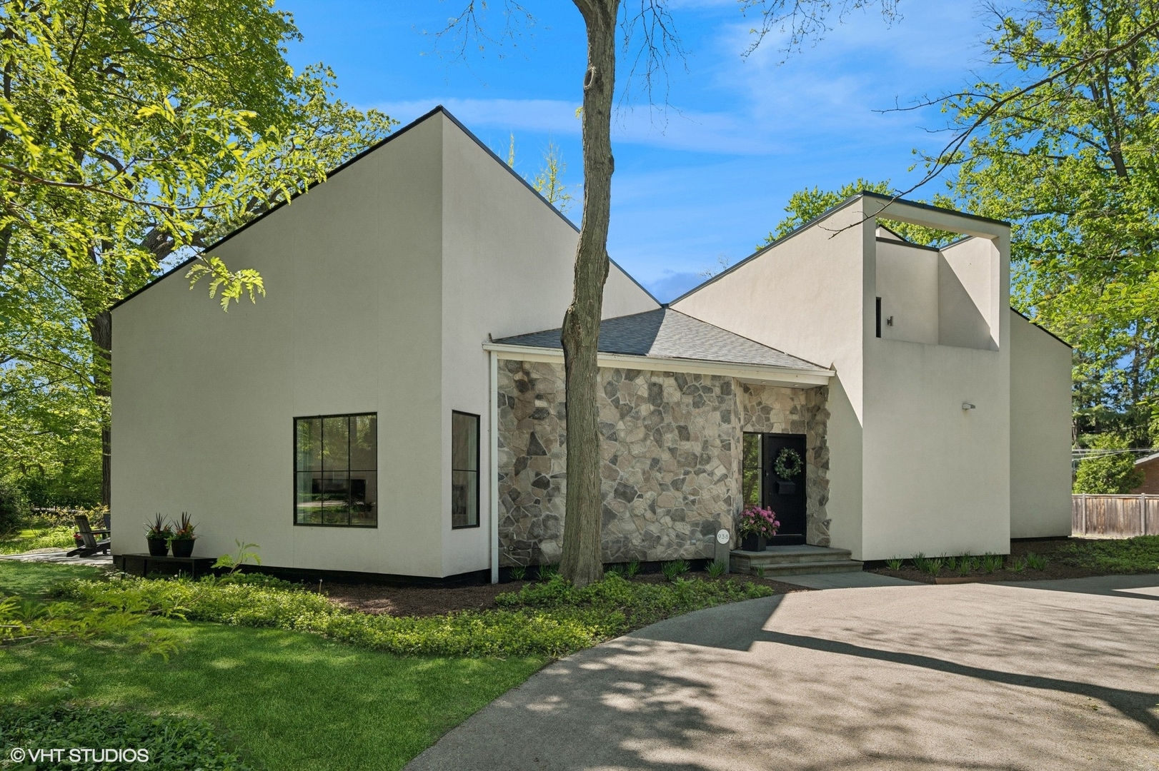 938 Old Green Bay Road