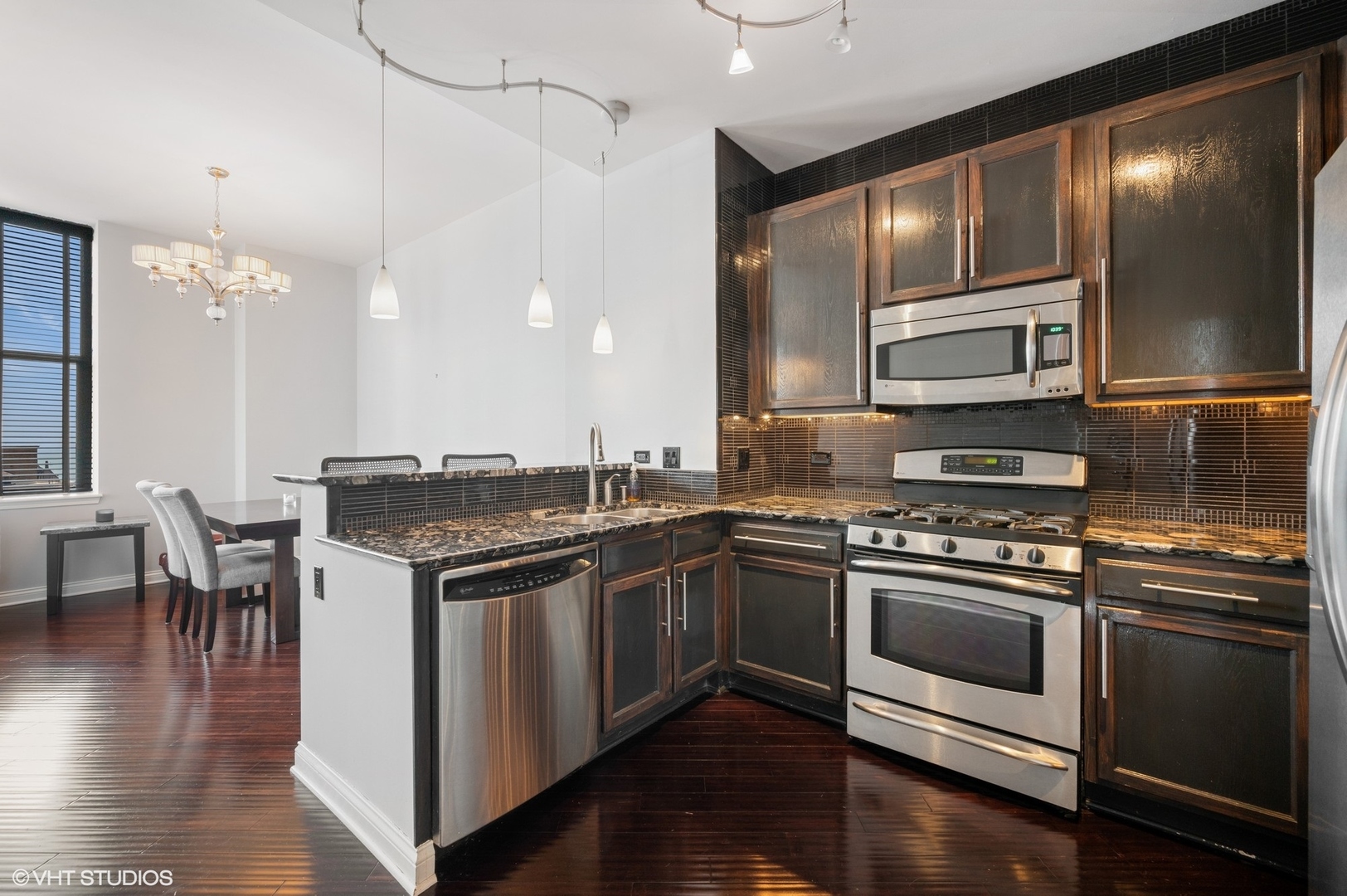 8 W Monroe Street Unit: 1907