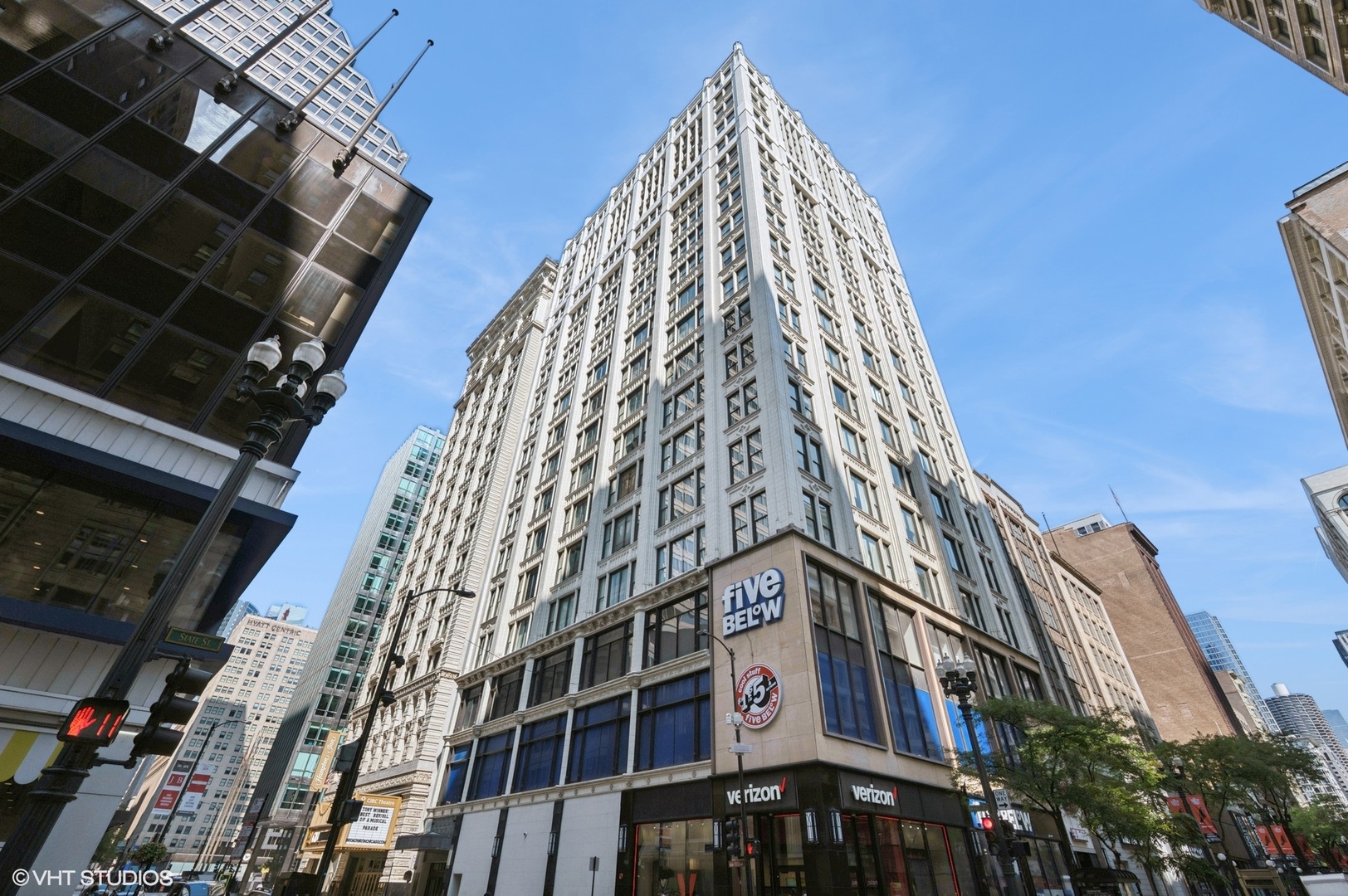 8 W Monroe Street Unit: 1907