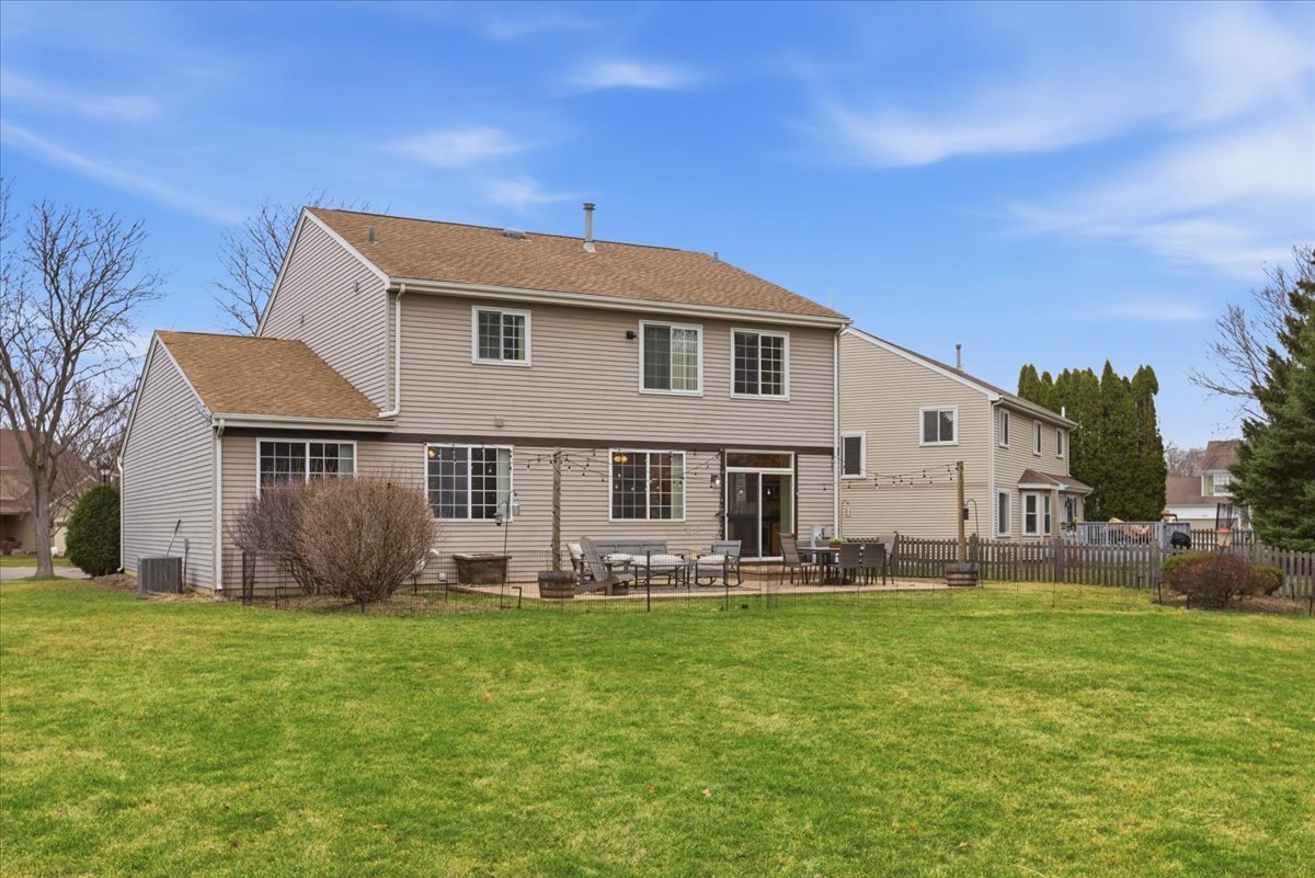 1975 Merlot Court