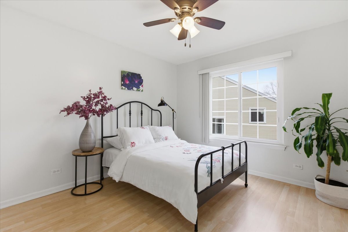 1975 Merlot Court