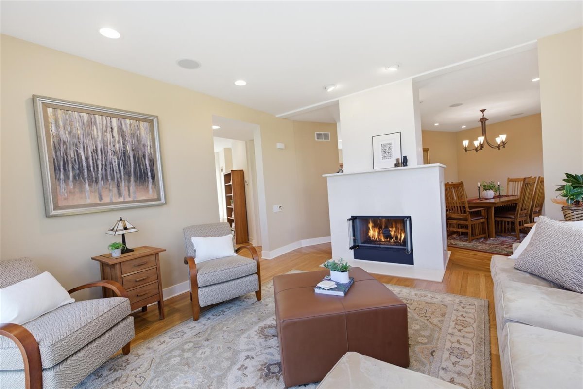 950 W Berwyn Avenue Unit: 9