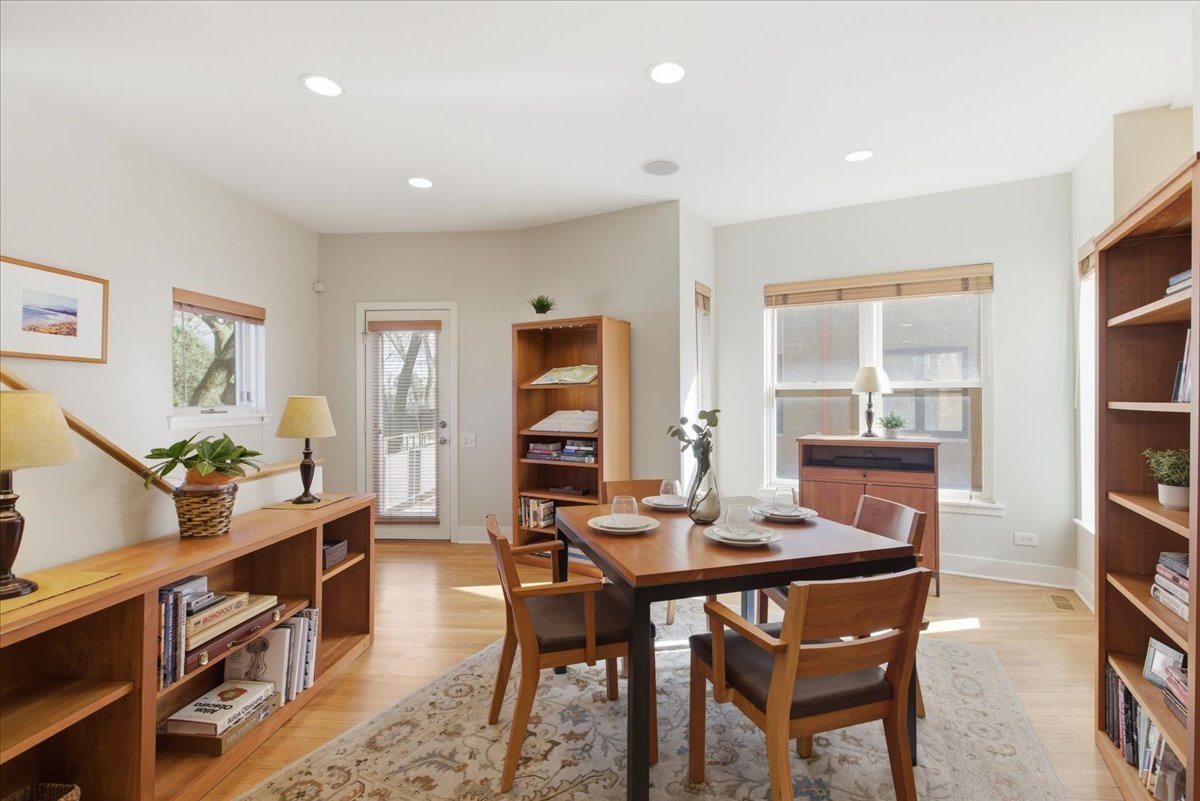 950 W Berwyn Avenue Unit: 9