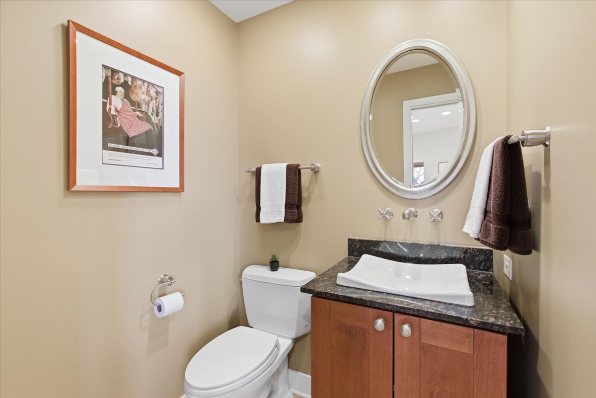 950 W Berwyn Avenue Unit: 9