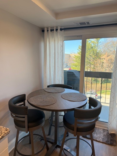 1738 Chicago Avenue Unit: 402